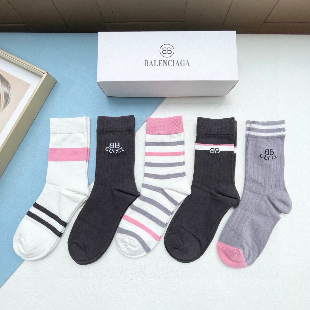 [TOP] BALENCIAGA Socks - 5 Pieces as a Set