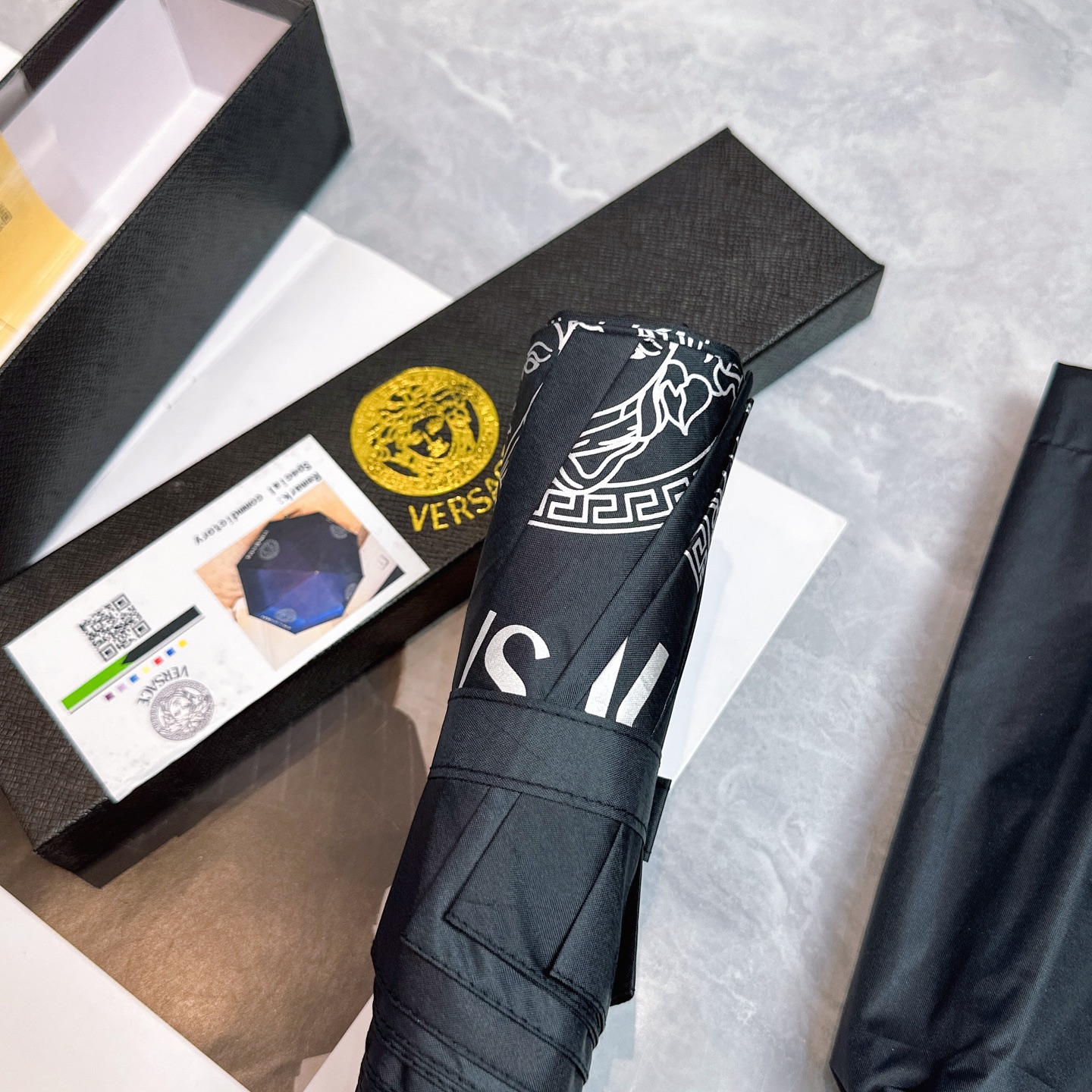 [TOP] VERSACE Umbrella - Black