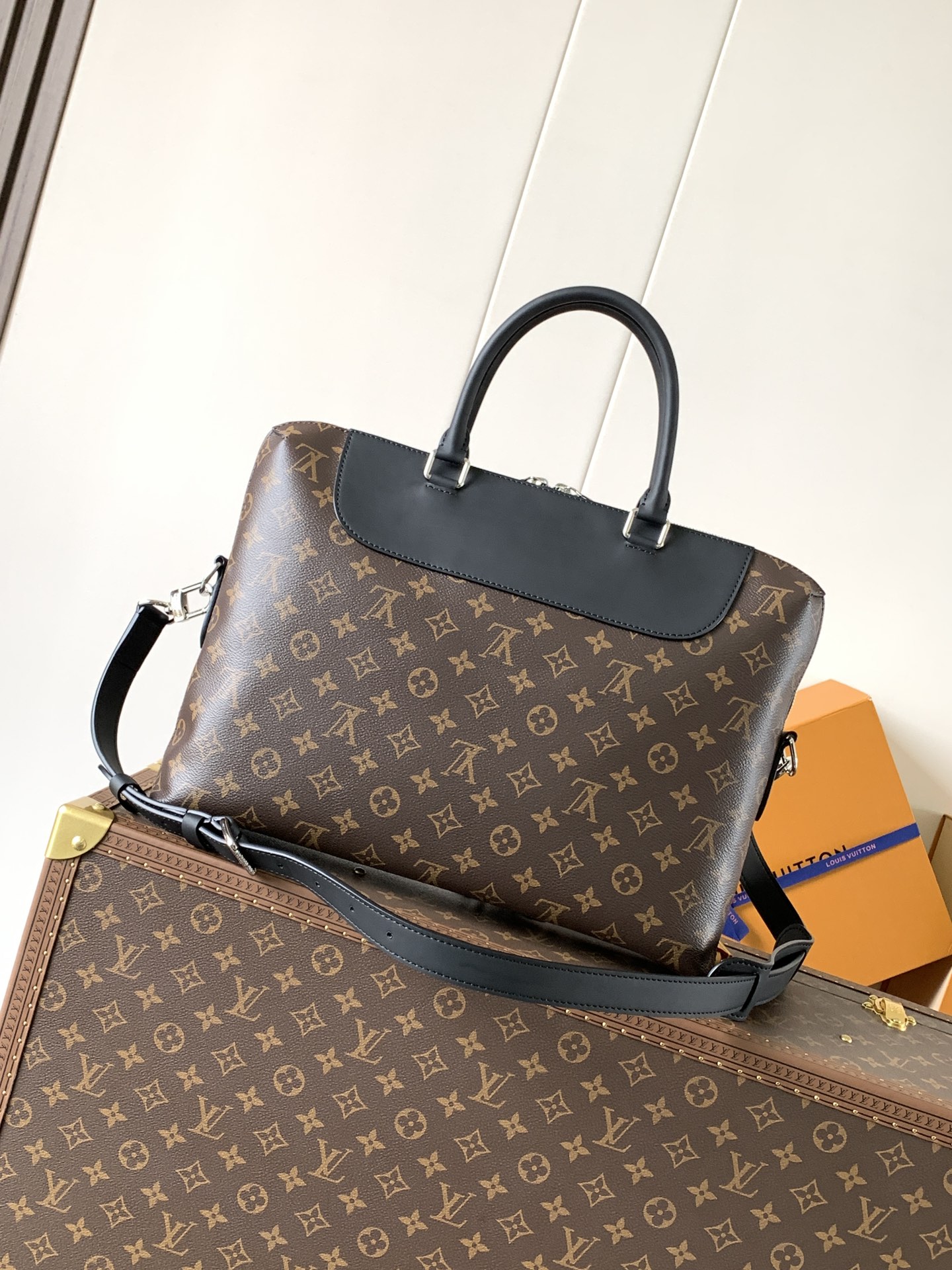 [TOP] Louis Vuitton LV Porte-Documents Jour Bag Damier Cobalt Canvas 37.0x28.0x6.0cm - Brown