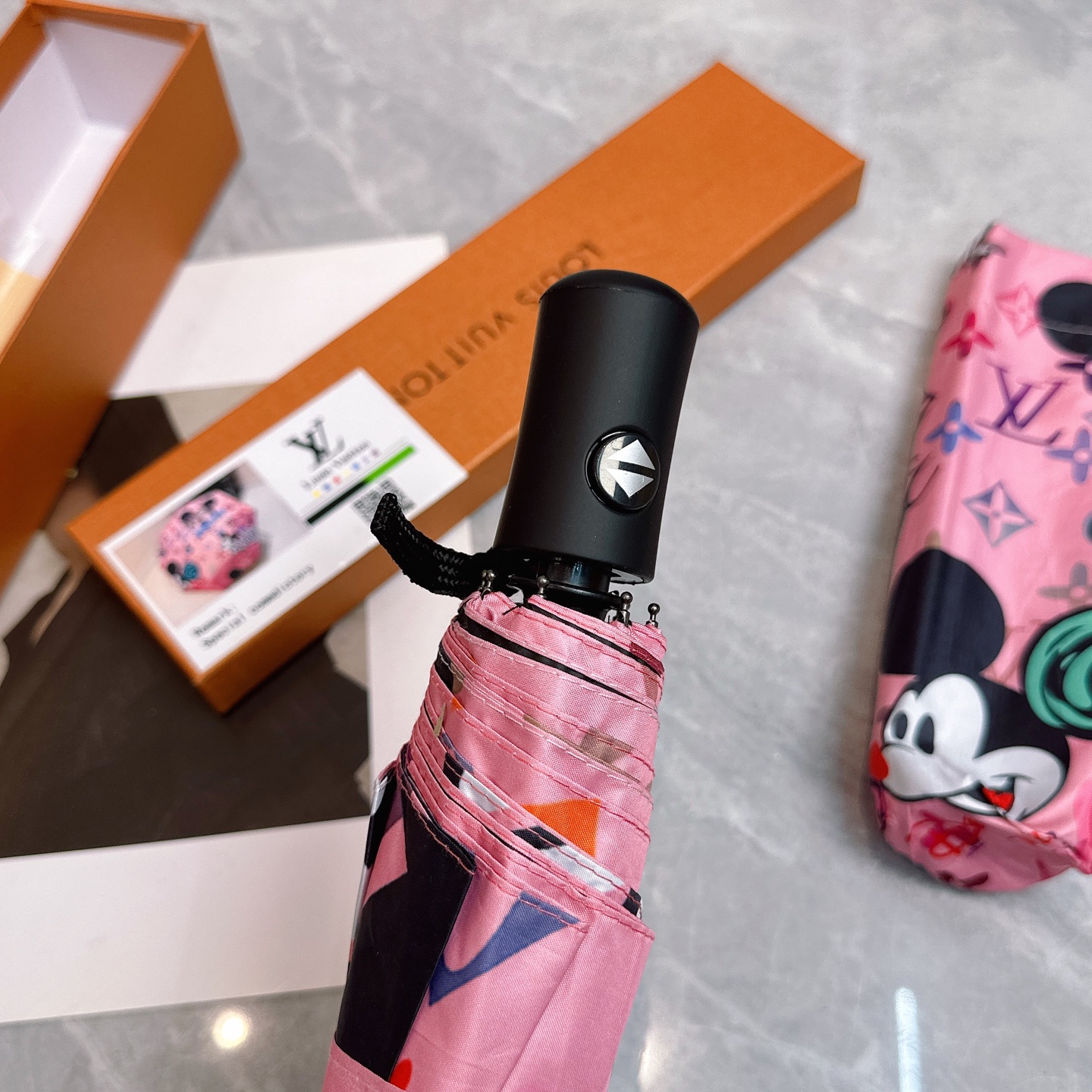 [TOP] Louis Vuitton LV Umbrella - Pink