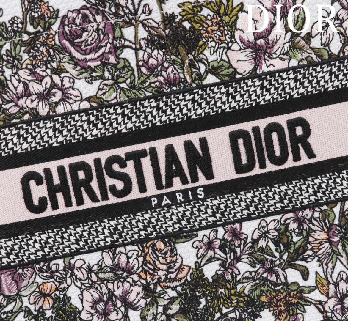 [TOP] Christian Dior  Book Tote Bag - 2 Sizes - White