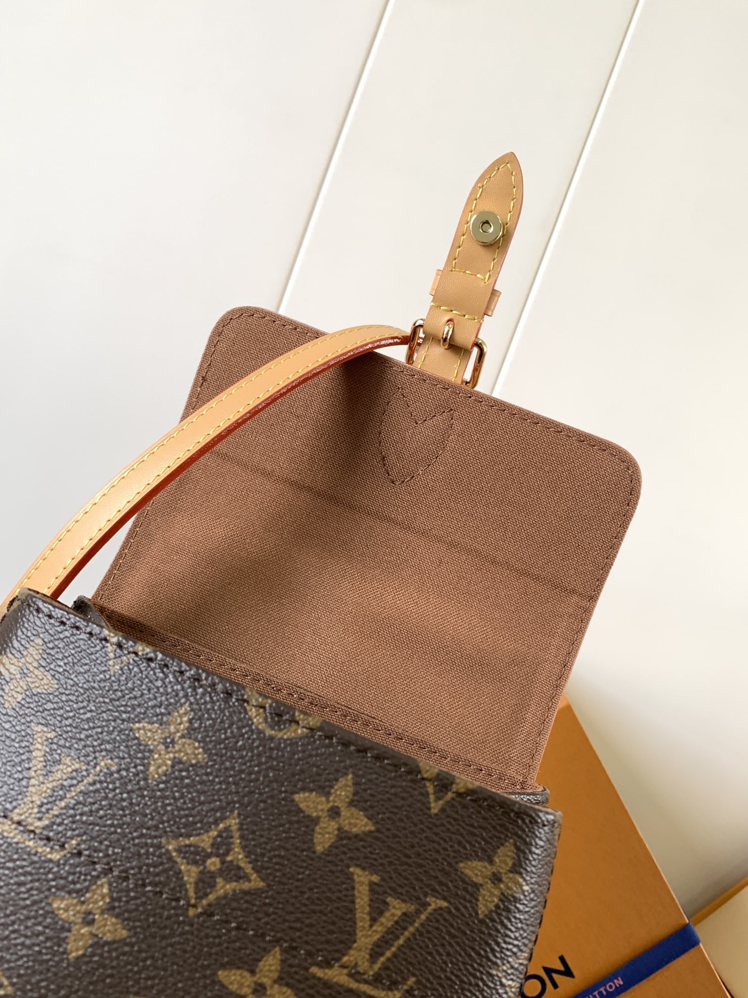 [TOP] Louis Vuitton LV Soho Backpack Monogram Canvas 17x23x8cm/24x32x9cm - Brown