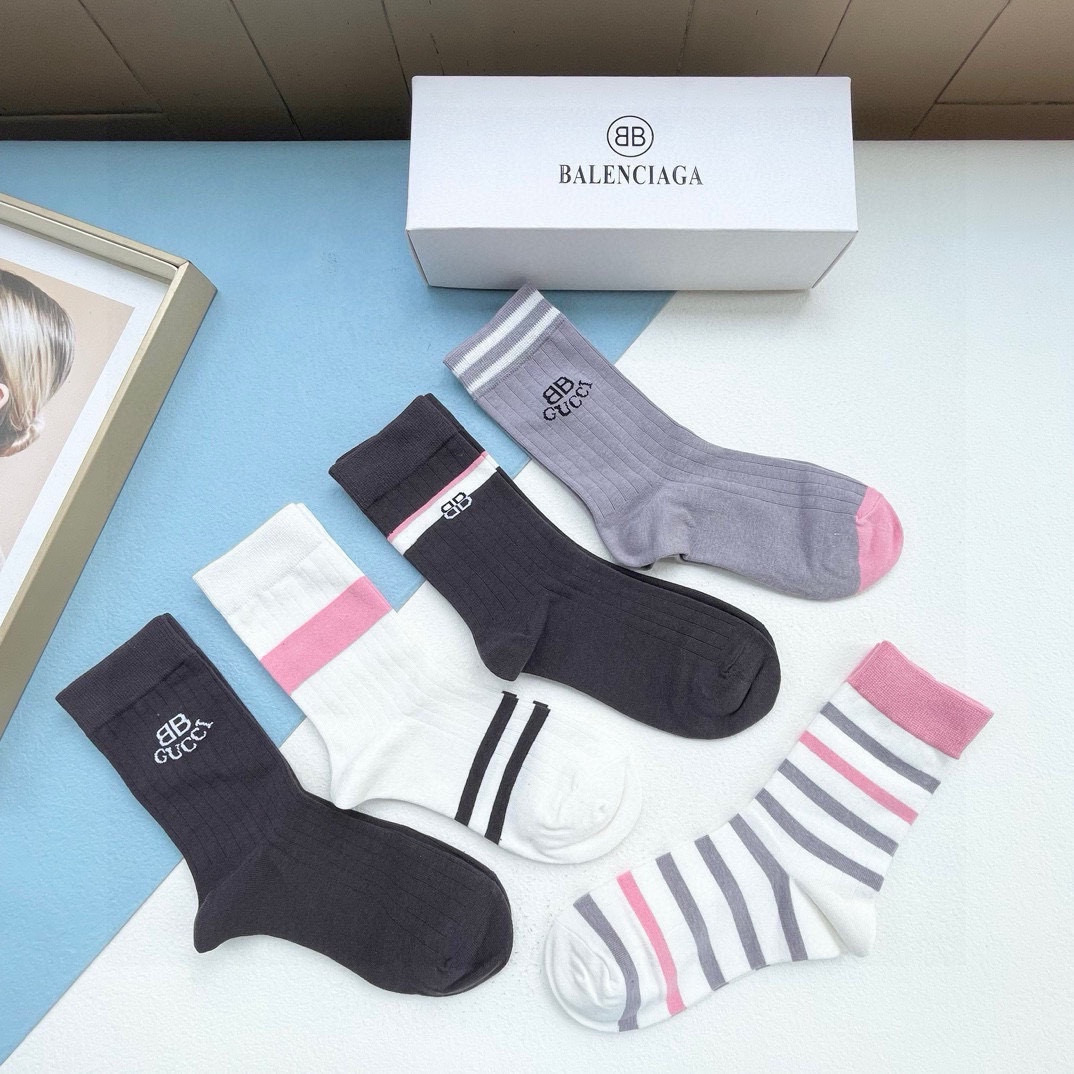 [TOP] BALENCIAGA Socks - 5 Pieces as a Set