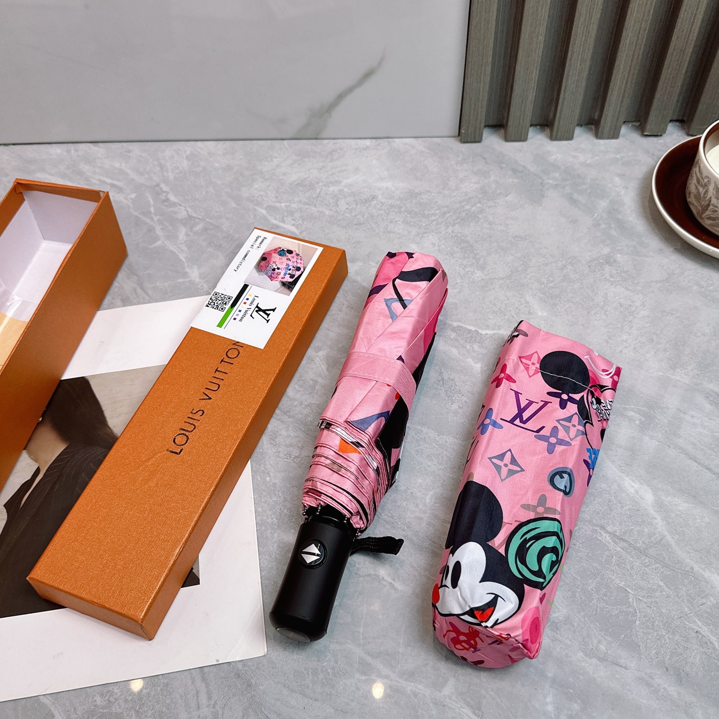 [TOP] Louis Vuitton LV Umbrella - Pink