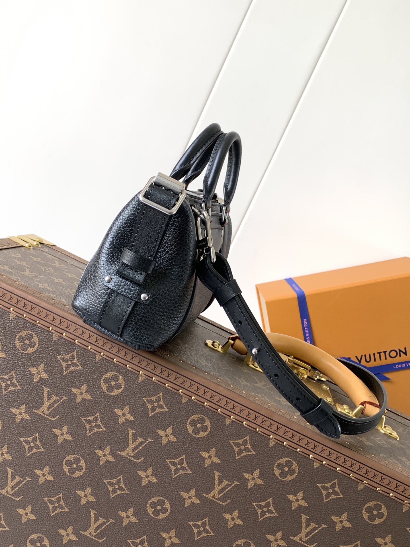 [TOP] Louis Vuitton LV Nano LV Rider Bag Calfskin 10x10x23cm/15x15x38cm - Black