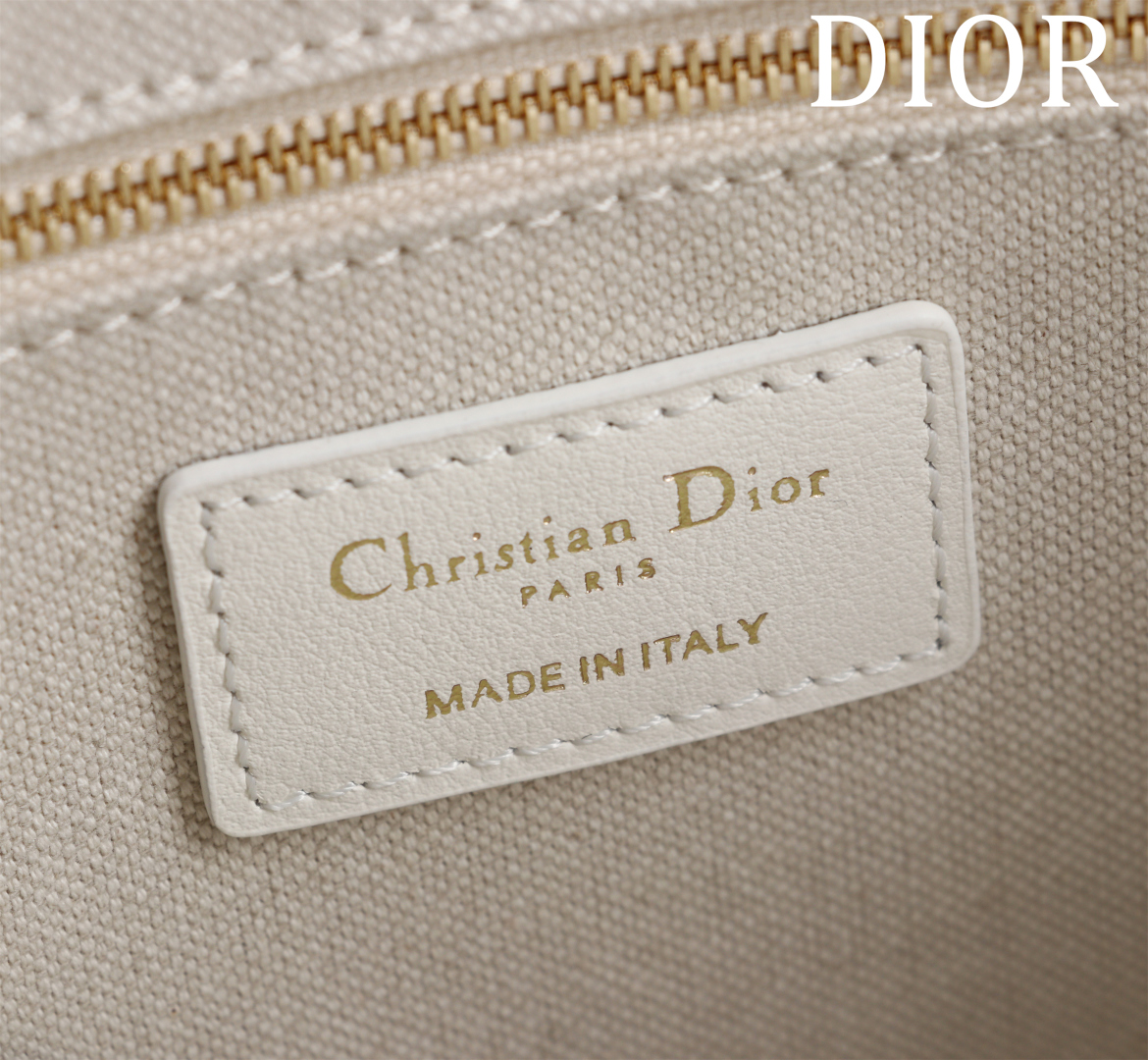 [TOP] Christian Dior  Book Tote Bag - 2 Sizes - White
