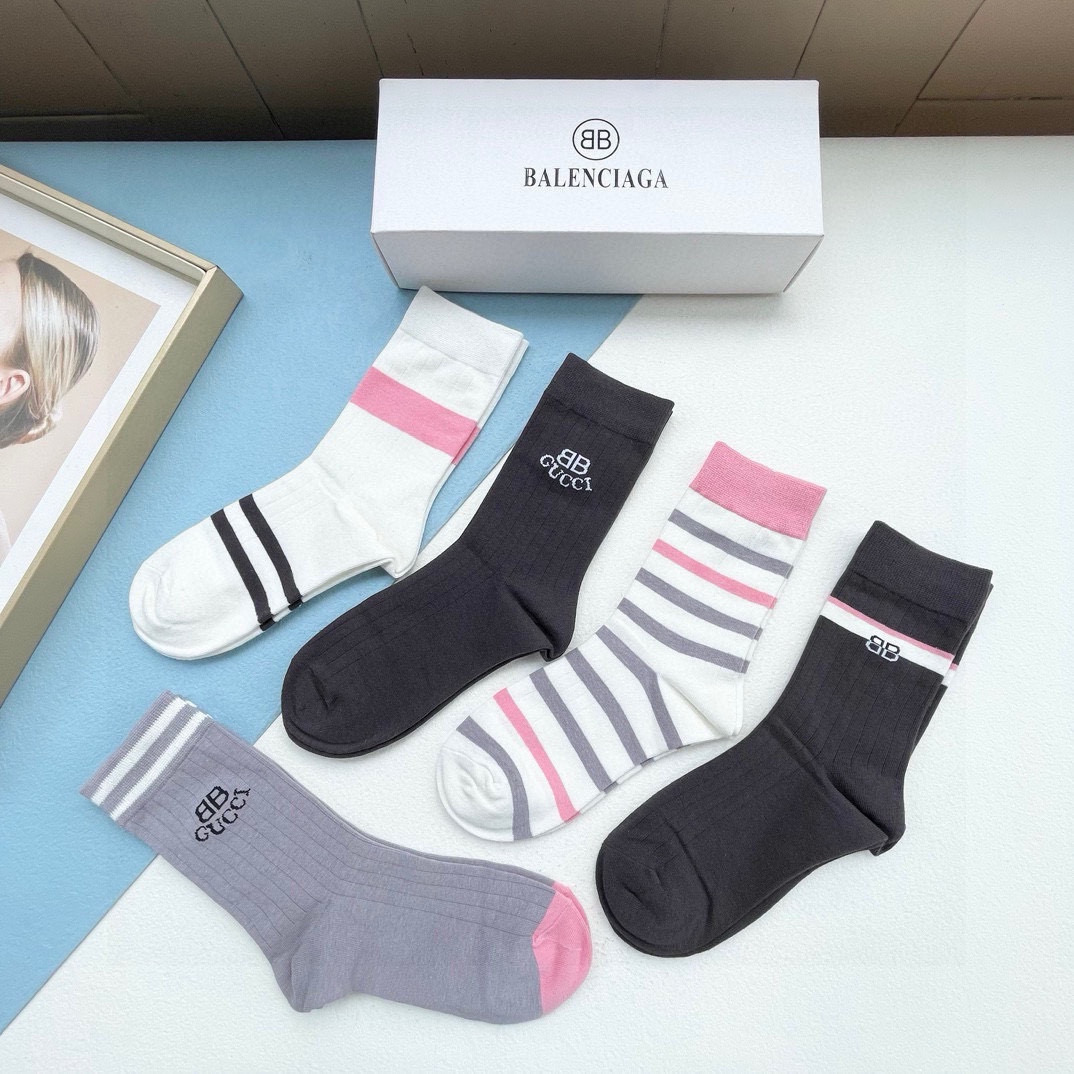 [TOP] BALENCIAGA Socks - 5 Pieces as a Set