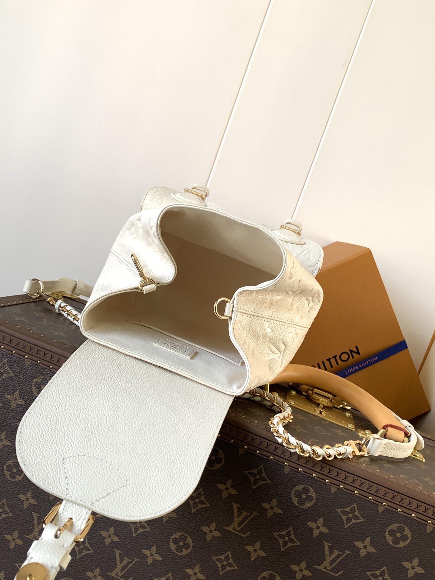 [TOP] Louis Vuitton LV Monogram Milky Way Backup Backpack 20×22×14cm - Black/Beige