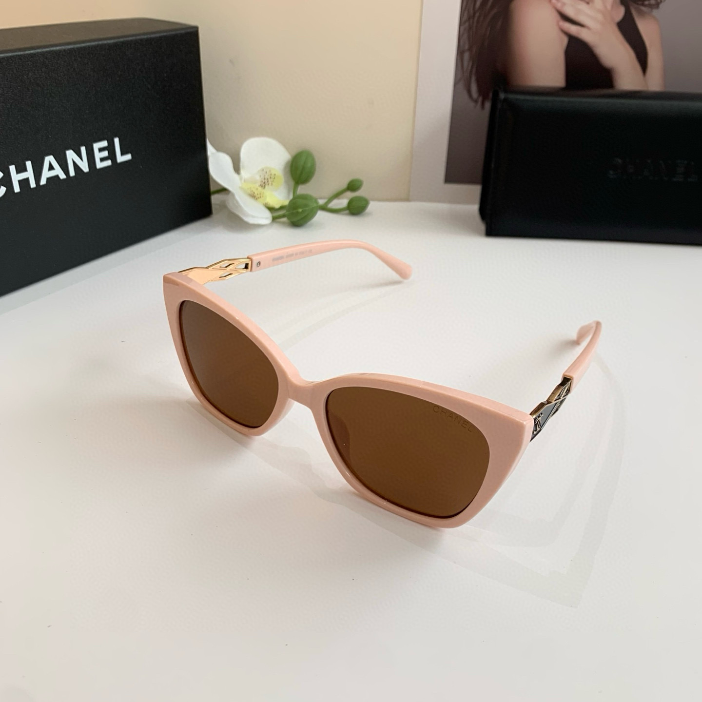 [TOP] CHANEL Sunglasses - 3 Colors