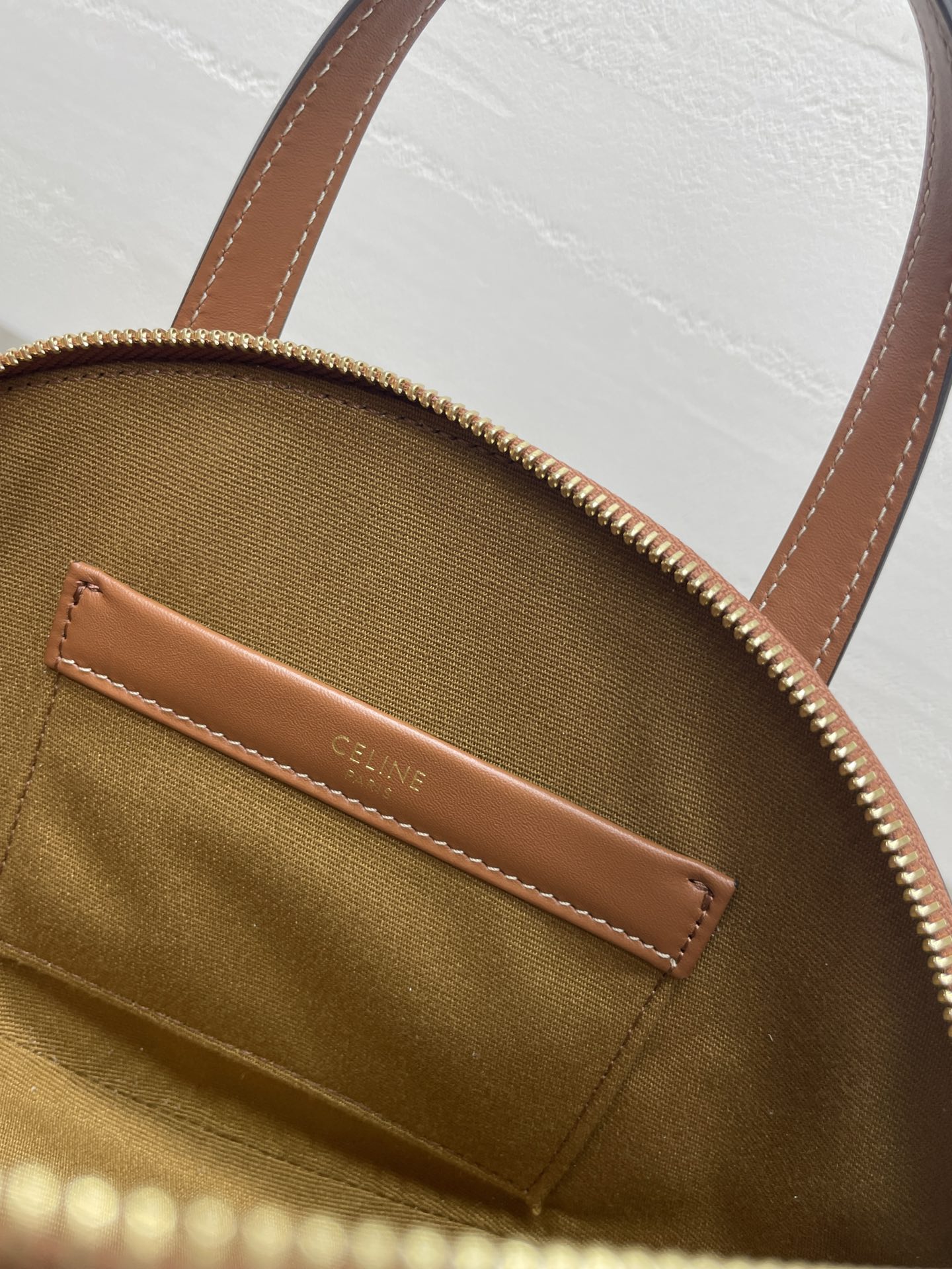 [TOP] CELINE  Bag 21 X 24 X 5cm - Brown