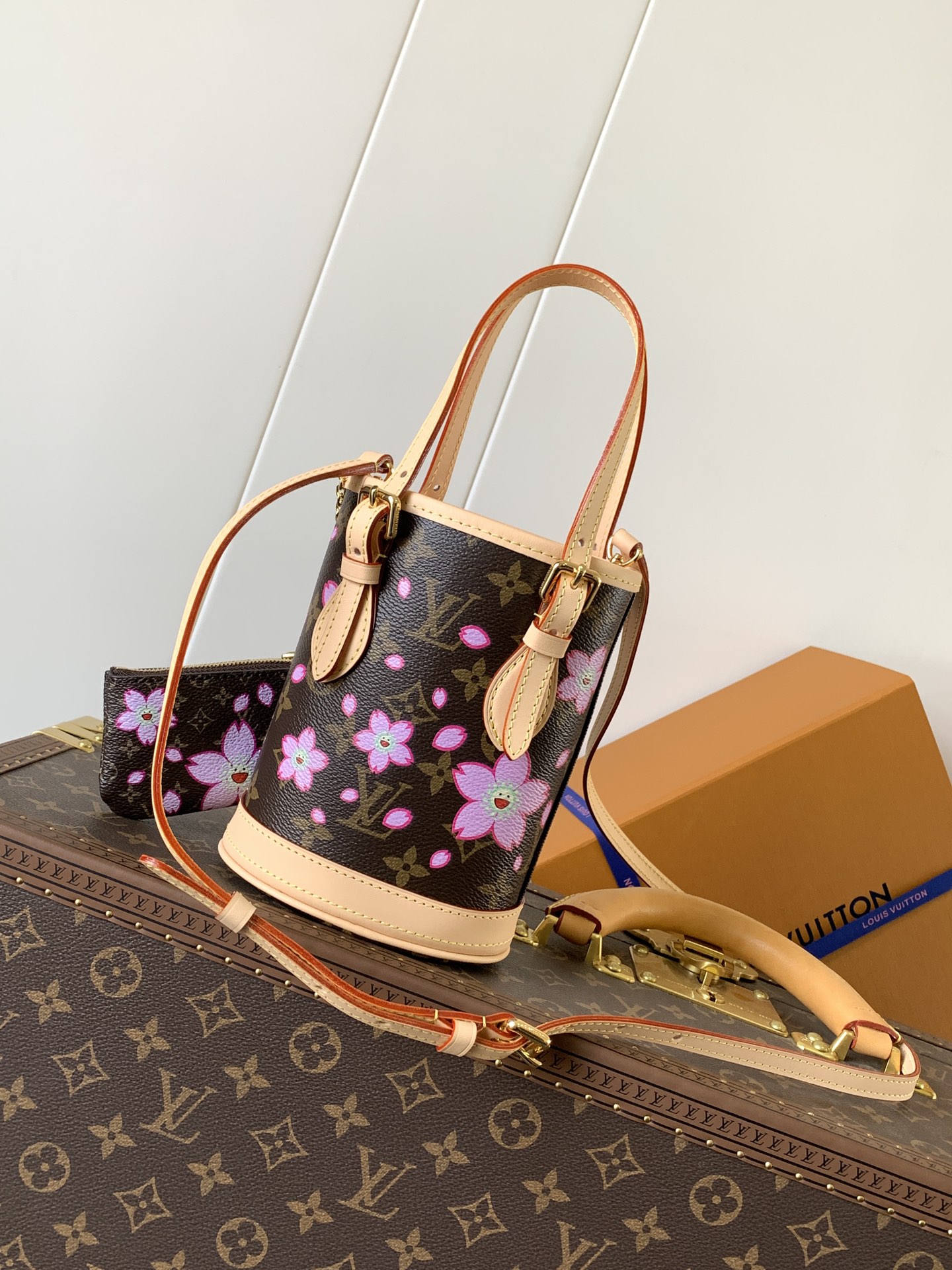 [TOP] Louis Vuitton LV Nano Bucket Bag with Cherry Blossom Pattern 13 x 17 x 9cm - Brown