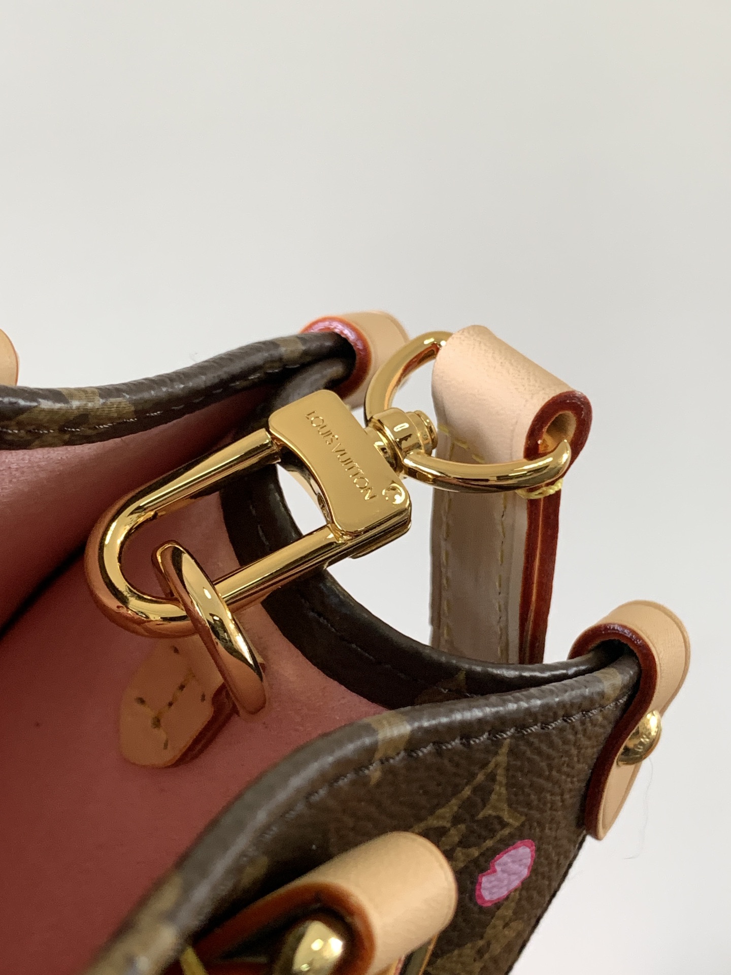 [TOP] Louis Vuitton LV On The Go Bag with Cherry Blossom Pattern 25x19x11.5cm - Brown