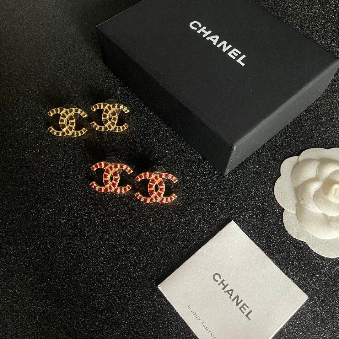 [TOP] CHANEL Earrings- 2 Colors