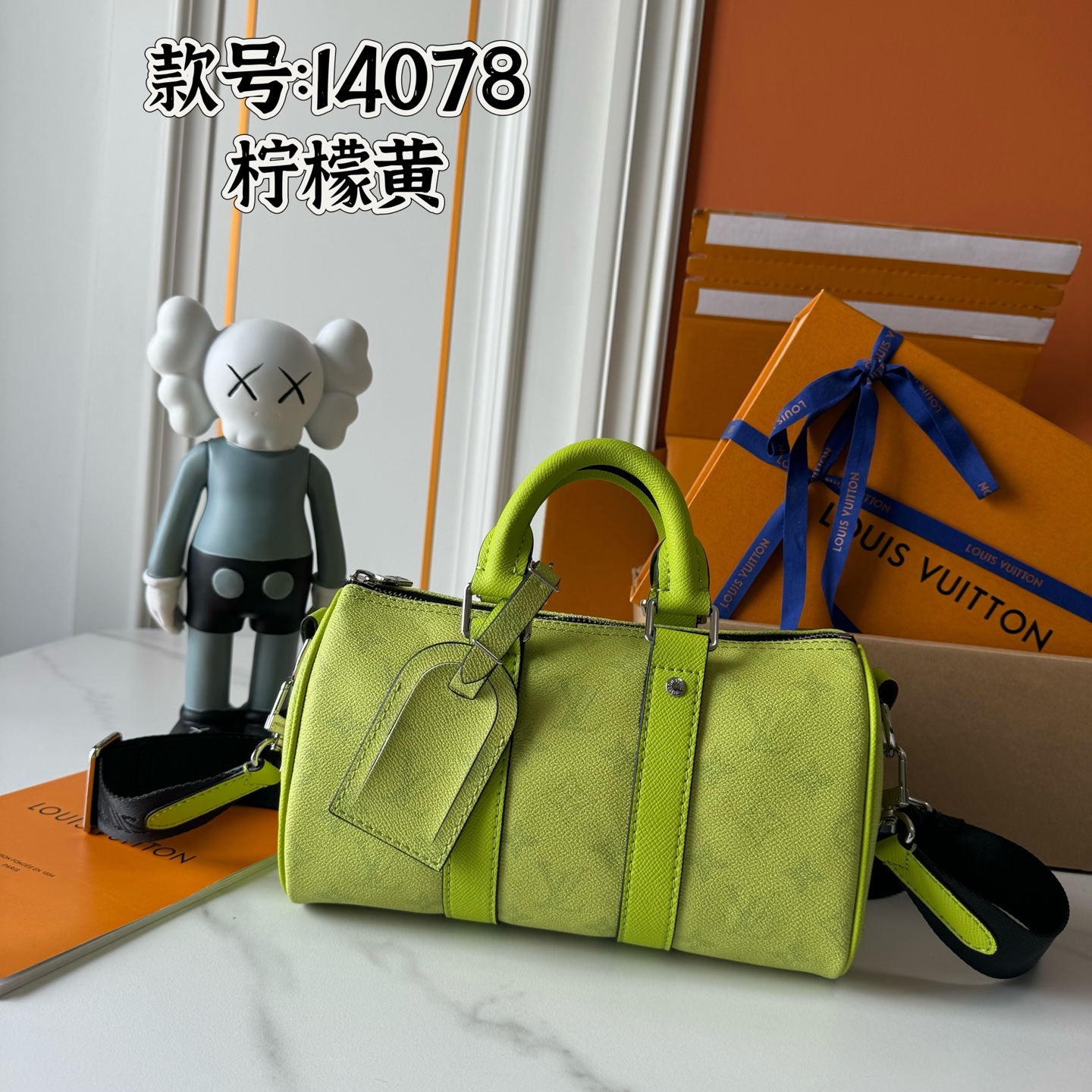 [TOP] Louis Vuitton LV Keepall Bandoulière 25 Bag Taïga Calfskin 25x15x11cm - 2 Color