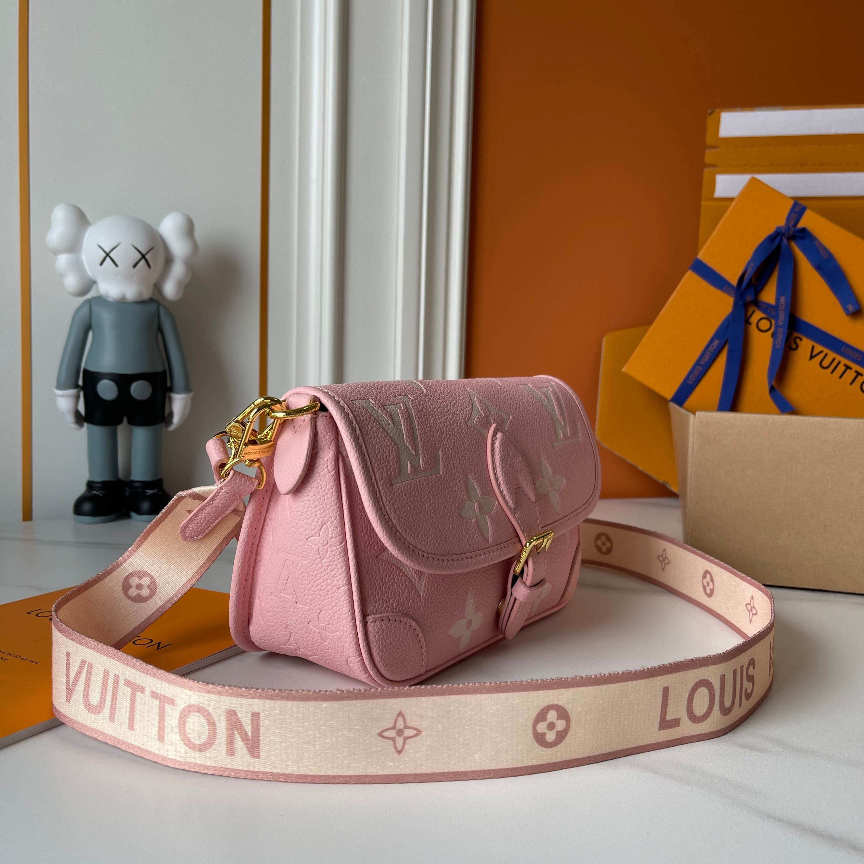 [TOP] Louis Vuitton LV Diane Bag 25×15×9 cm - Pink