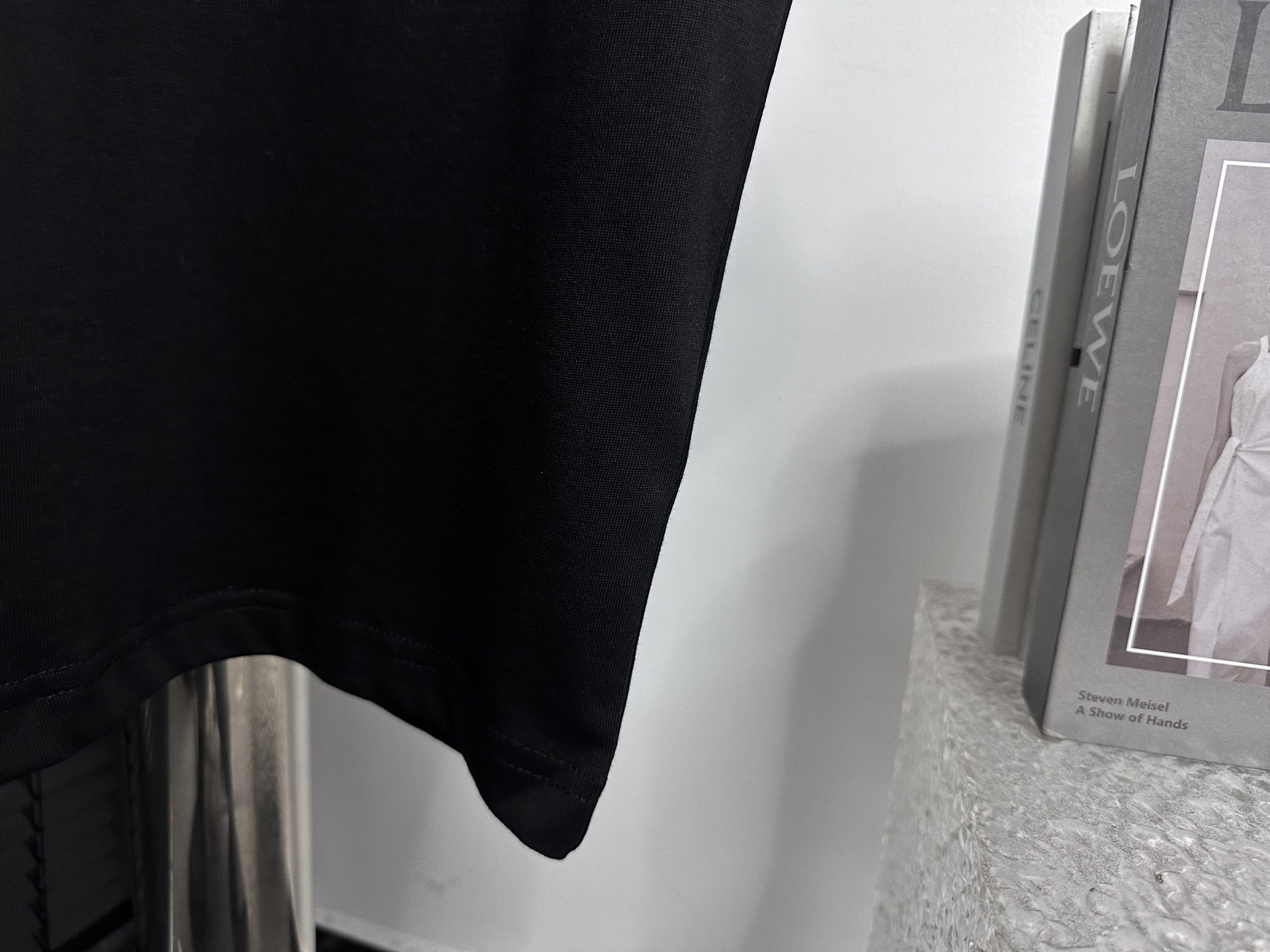 Only One [TOP] PRADA Men's/Women's T-shirt - Black - No refund or exchange