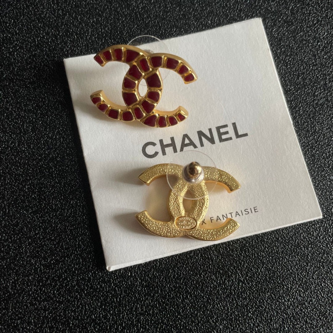[TOP] CHANEL Earrings- 2 Colors
