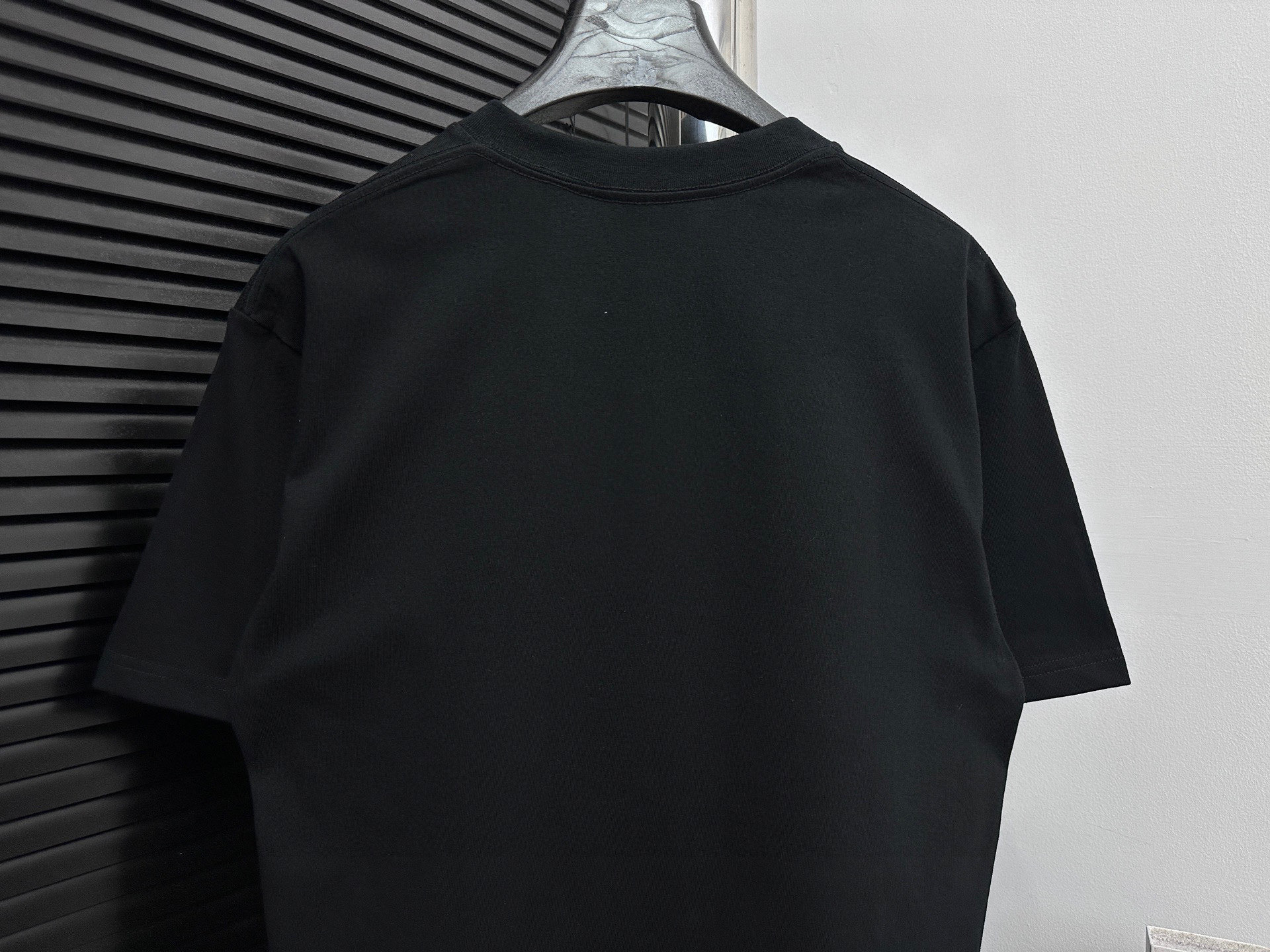 Only One [TOP] PRADA Men's/Women's T-shirt - Black - No refund or exchange