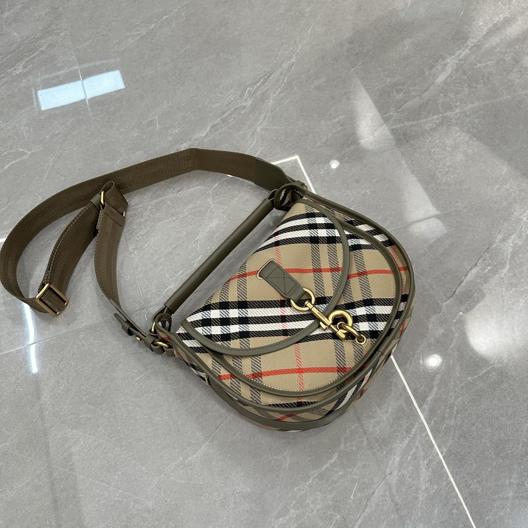 [TOP] BURBERRY Messenger Bag 27.5x11x19cm - Beige