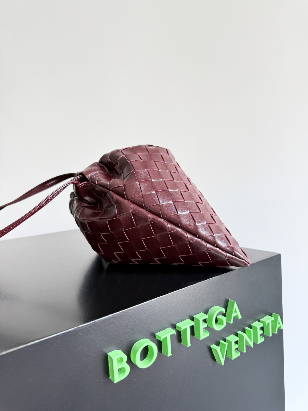 [TOP] Bottega Veneta BV Dustbag 32x23x1cm - Burgundy