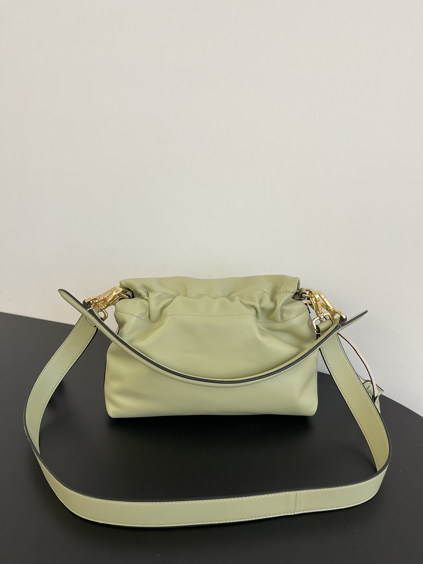 [TOP] FENDI Mamma Baguette Bag 26.5x8.5x18cm - Light Green