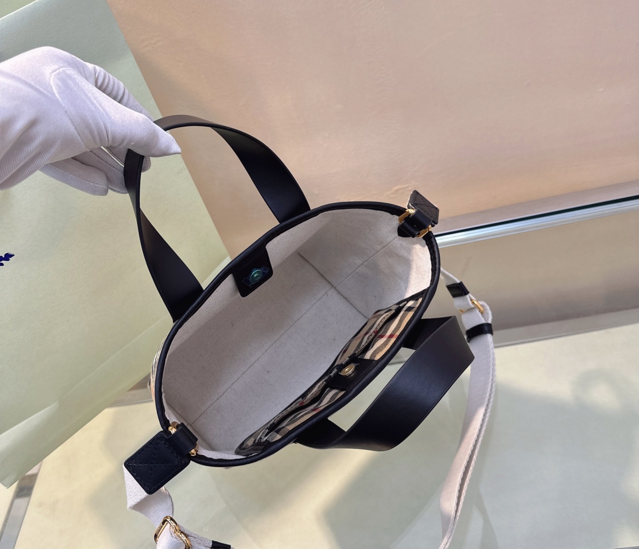 [TOP] BURBERRY Tote Bag 27x16.5x9.5cm - Beige