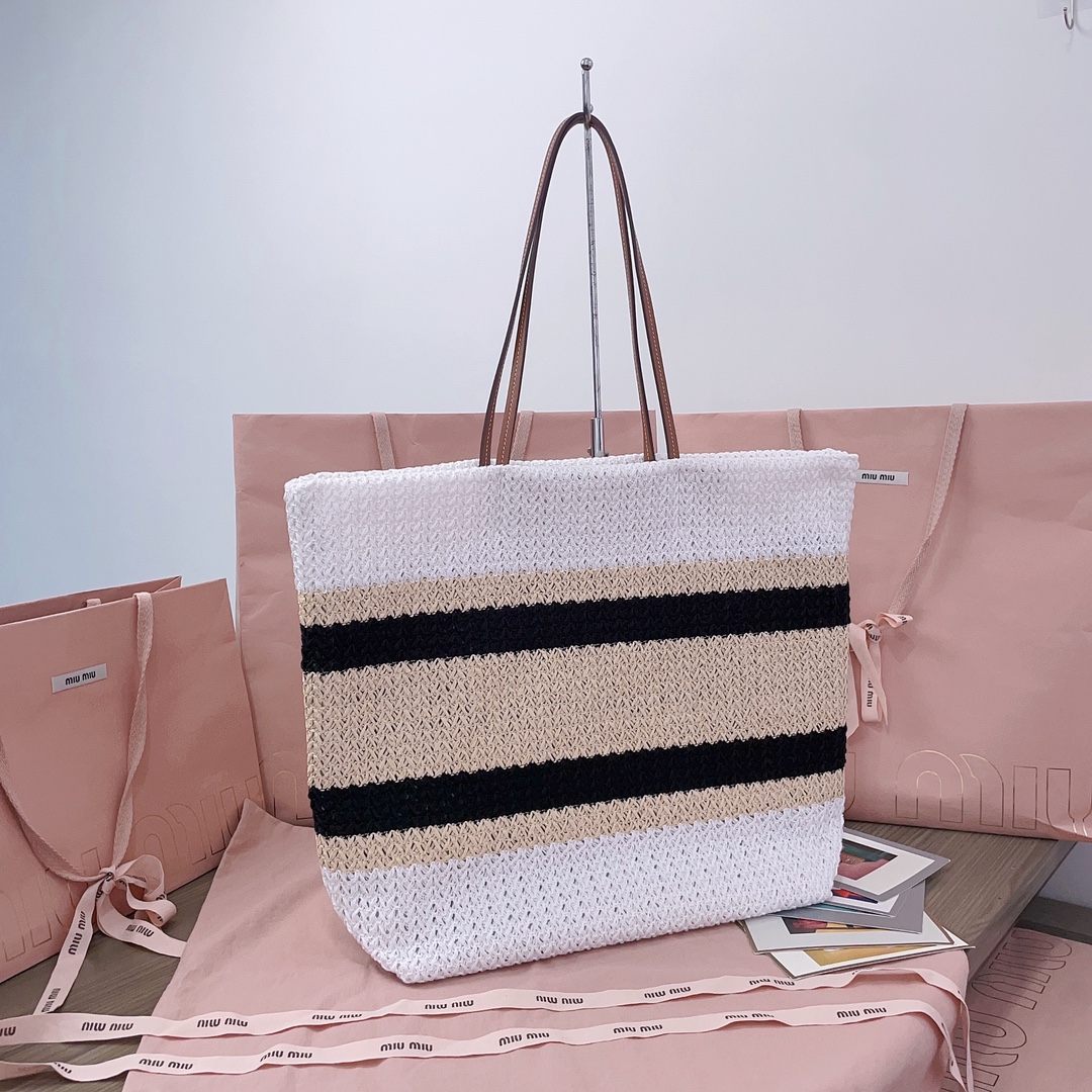 [TOP] Miu Miu Raffia Grass Woven Tote Bags 40 x 34 x 16 cm - 2 Colour