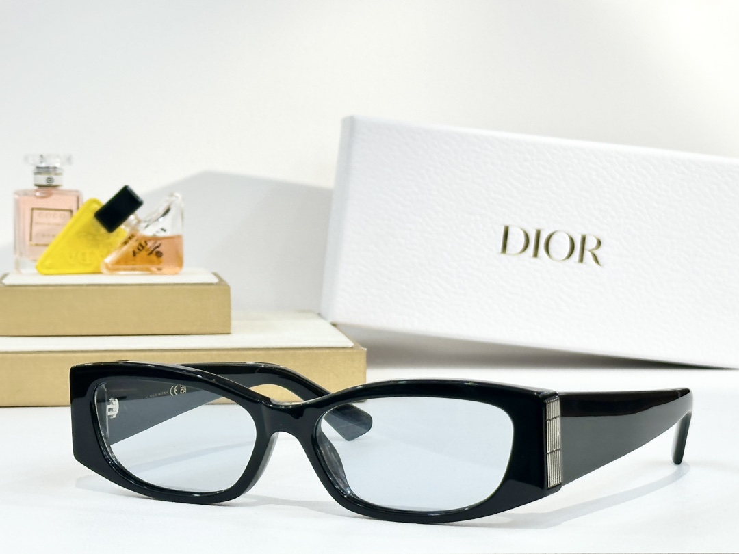[TOP] Christian Dior Sunglasses - 8 Color