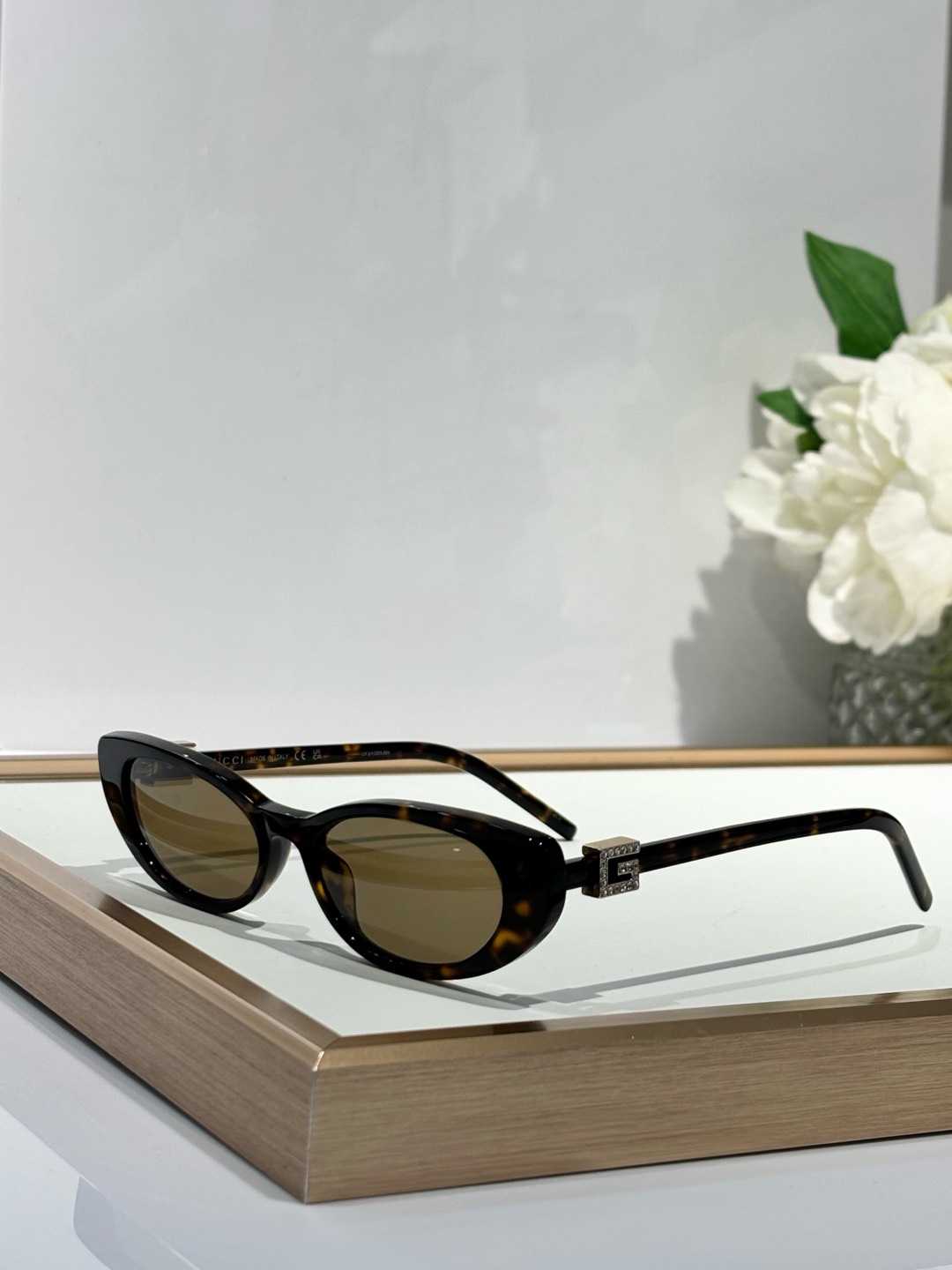 [TOP] GUCCI Sunglasses - 2 Colors - 711 Luxury