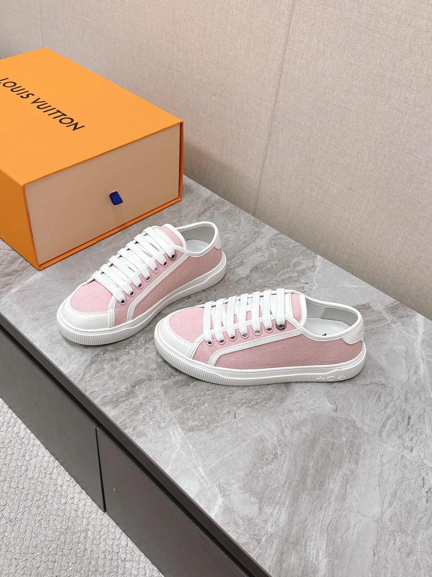 [TOP] Louis Vuitton LV Lagoon Sneakers - 4 Colors
