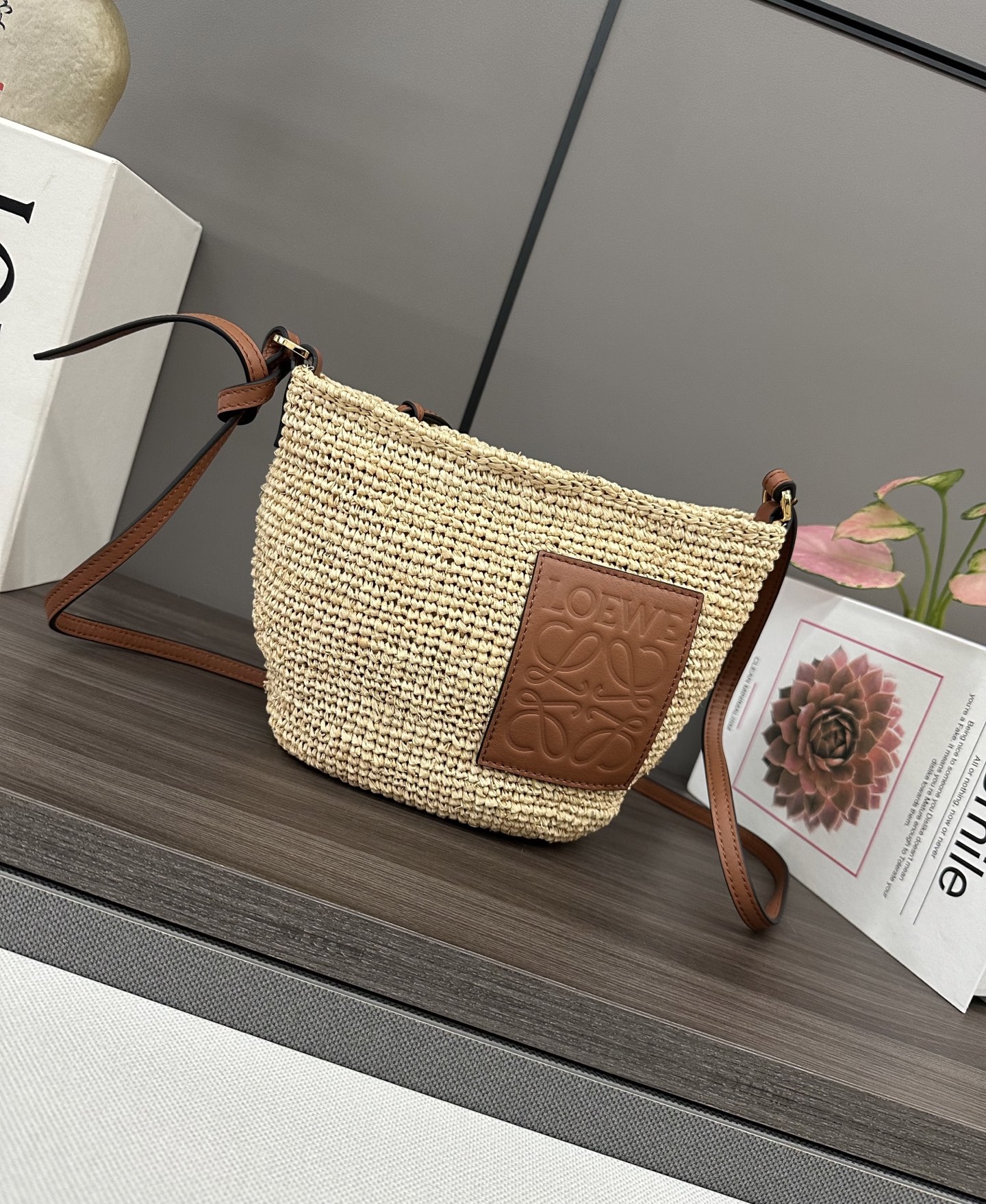 [TOP] LOEWE Slit Pochette Bag 27x17x9cm - Apricot