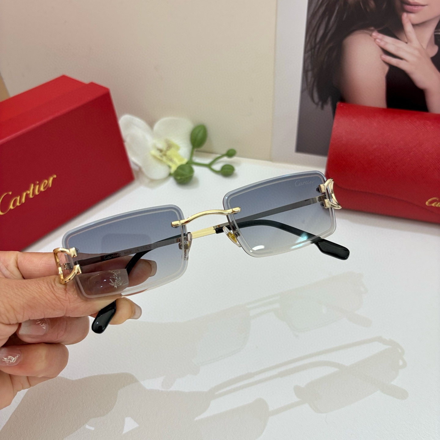 [TOP] Cartier Sunglasses - Gold