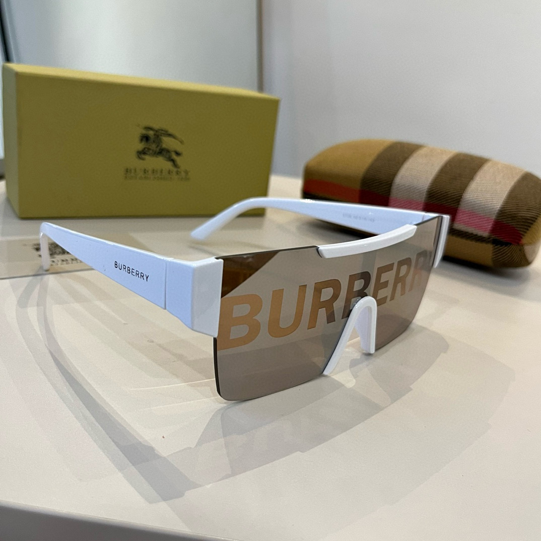 [TOP] BURBERRY Sunglasses - 4 Colors