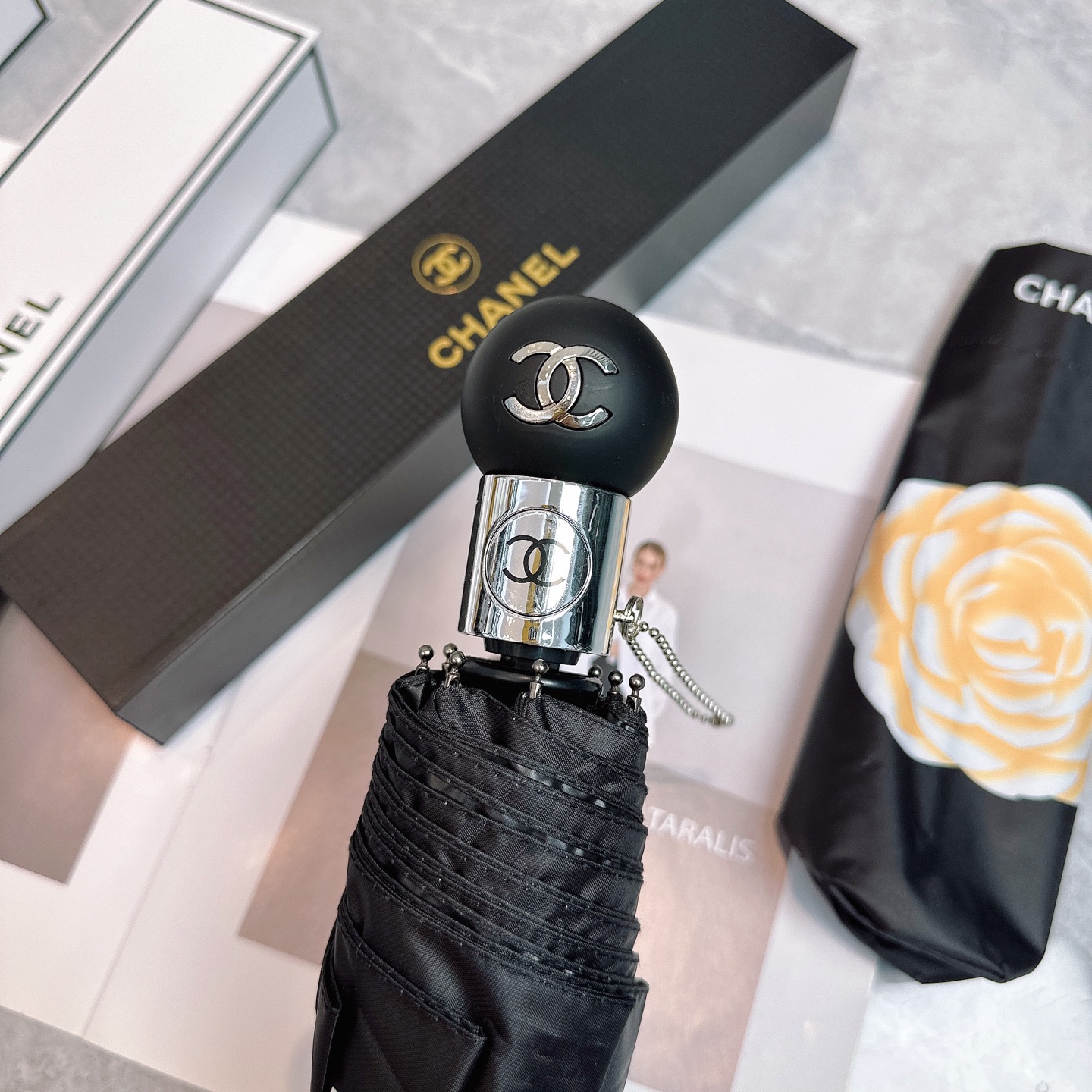 [TOP] CHANEL Umbrella - Black