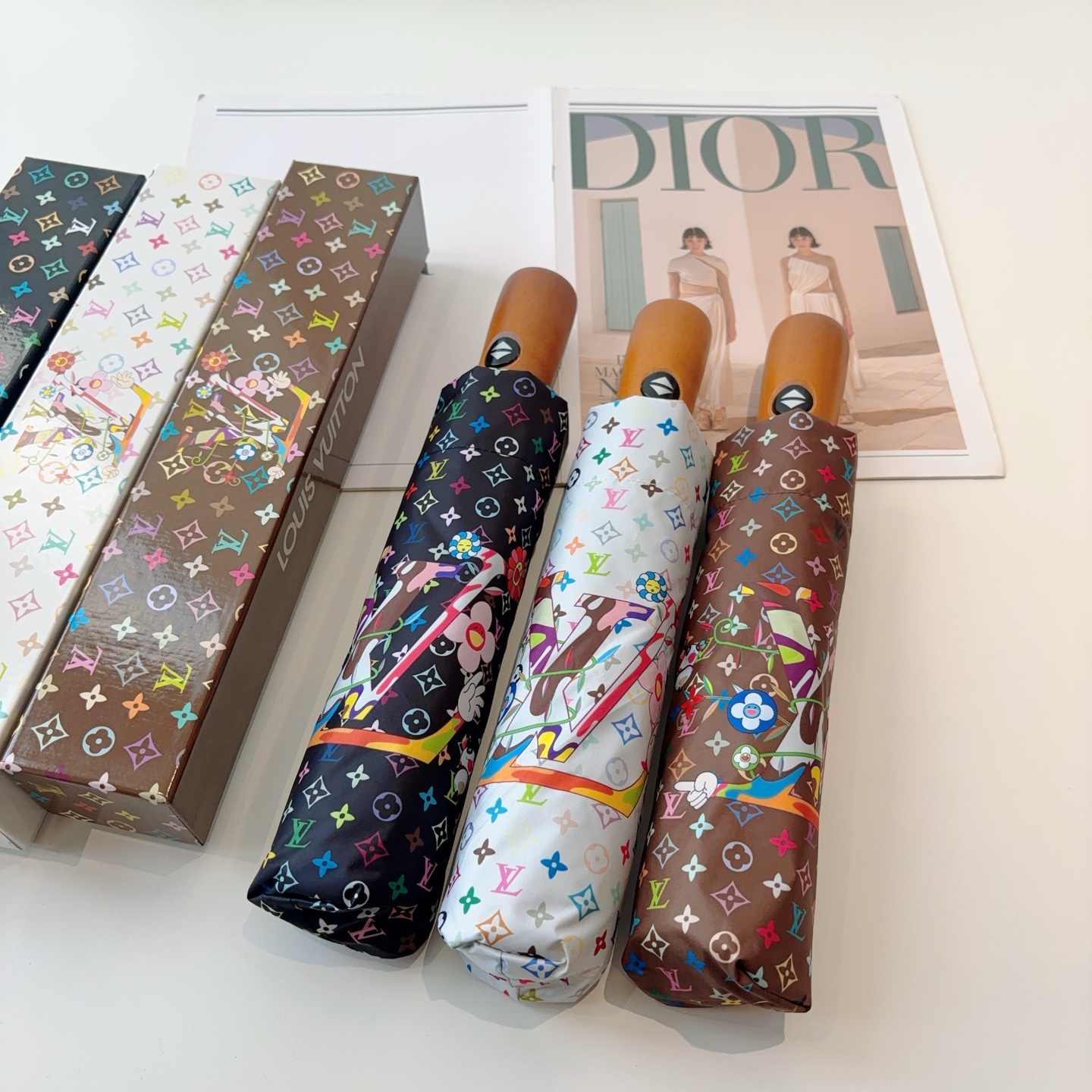 [TOP] Louis Vuitton LV Umbrella - 3 Colors