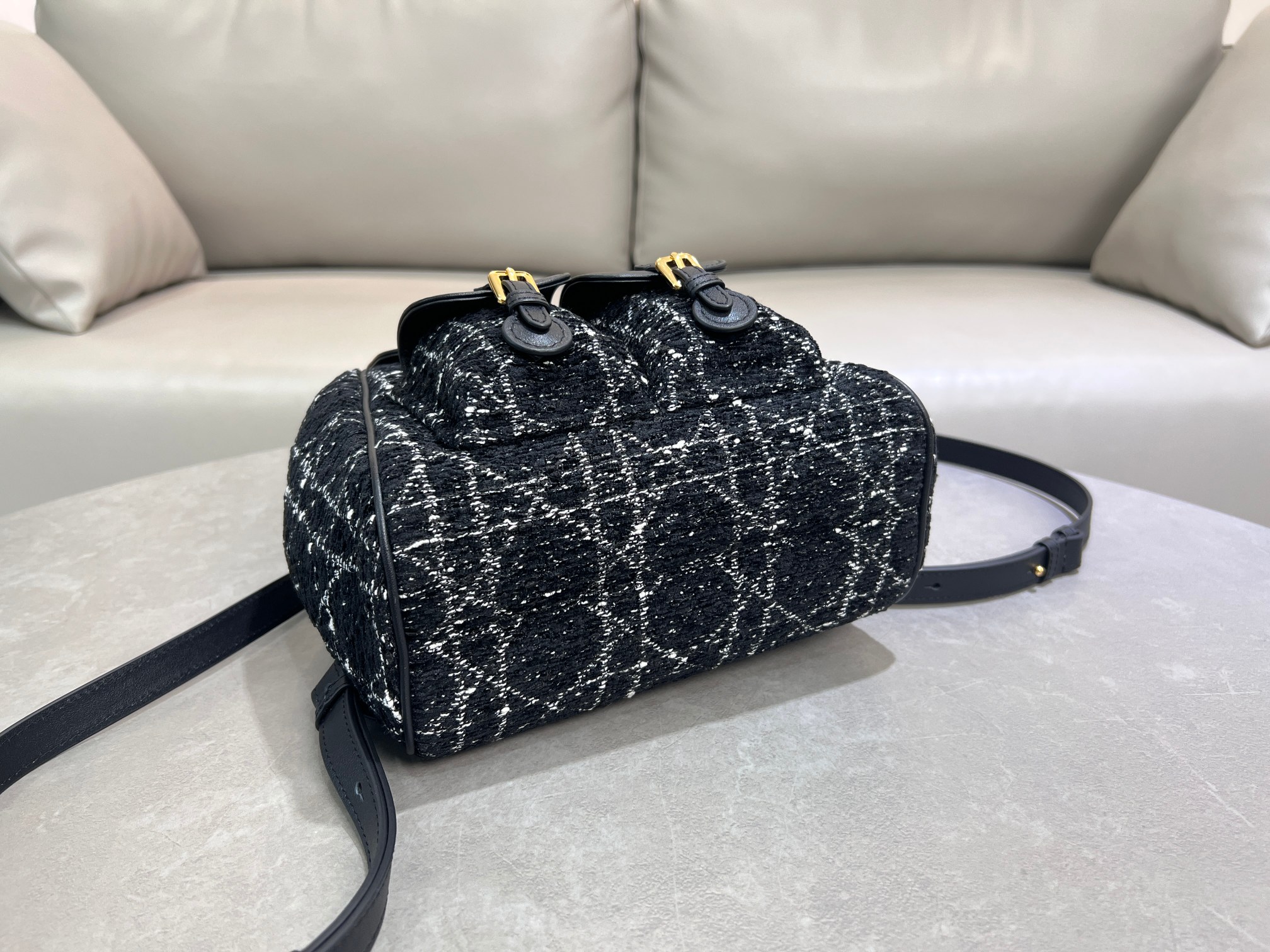 [TOP] Christian Dior Caro Backpack 23×26.7×12.5 cm - Black