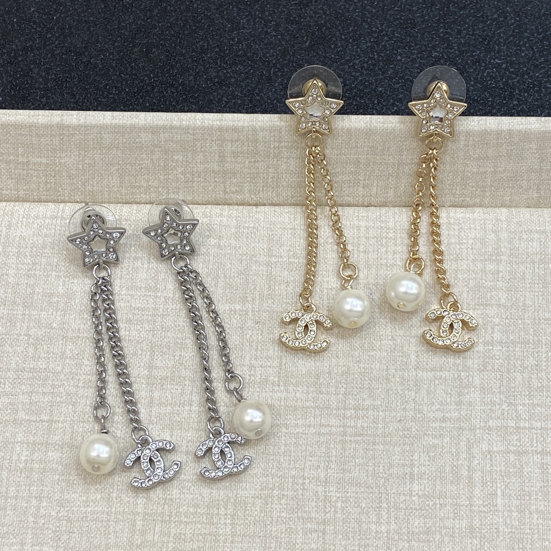 [TOP] CHANEL CC Earrings- 2 Colors