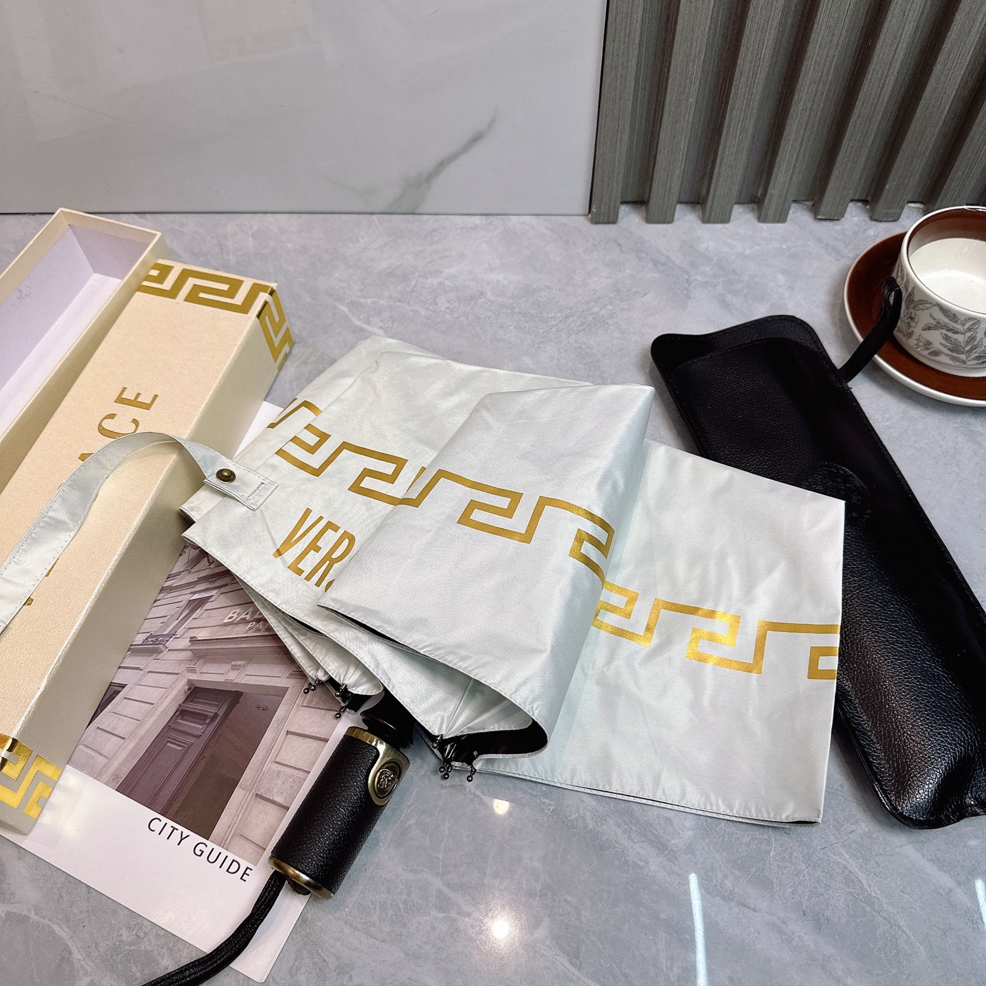 [TOP] VERSACE Umbrella - 2 Colors