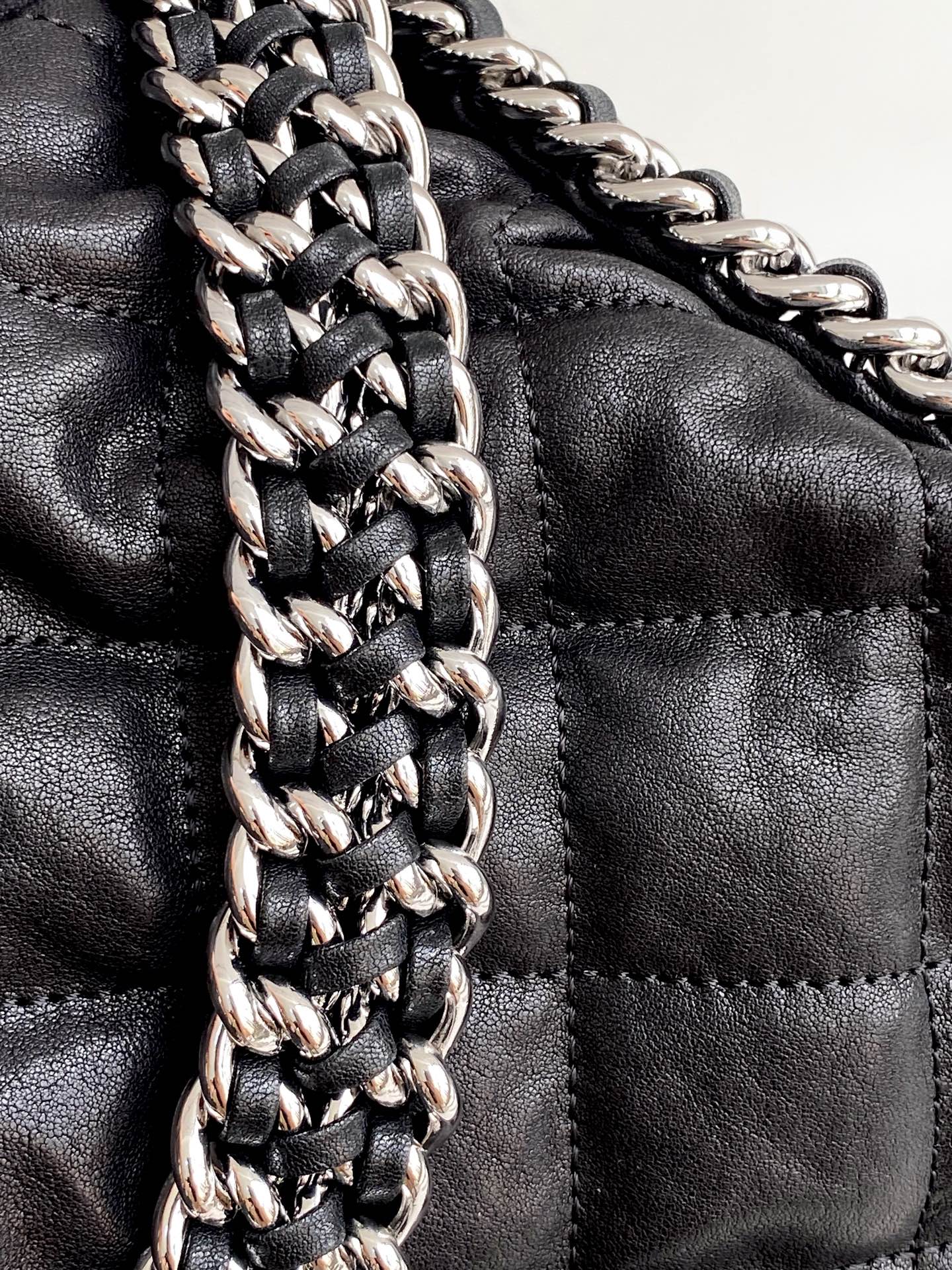 [TOP] CHANEL Second-Hand Bag 33*22*8cm - Black&SHW