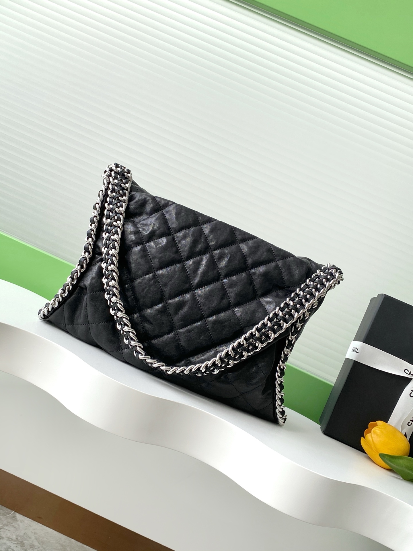[TOP] CHANEL Second-Hand Bag 33*22*8cm - Black&SHW