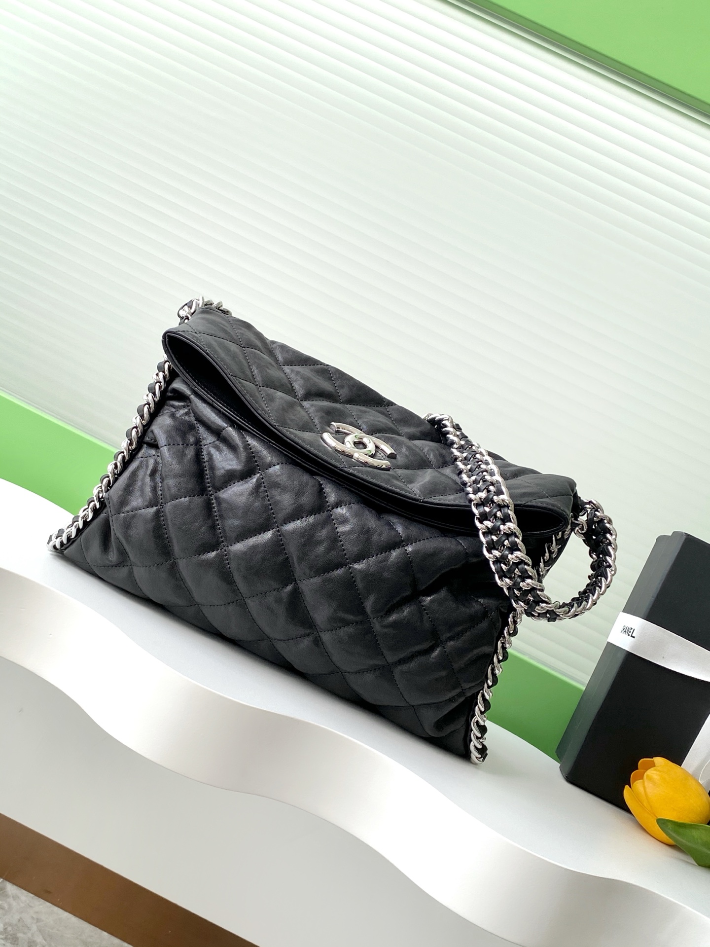 [TOP] CHANEL Second-Hand Bag 33*22*8cm - Black&SHW
