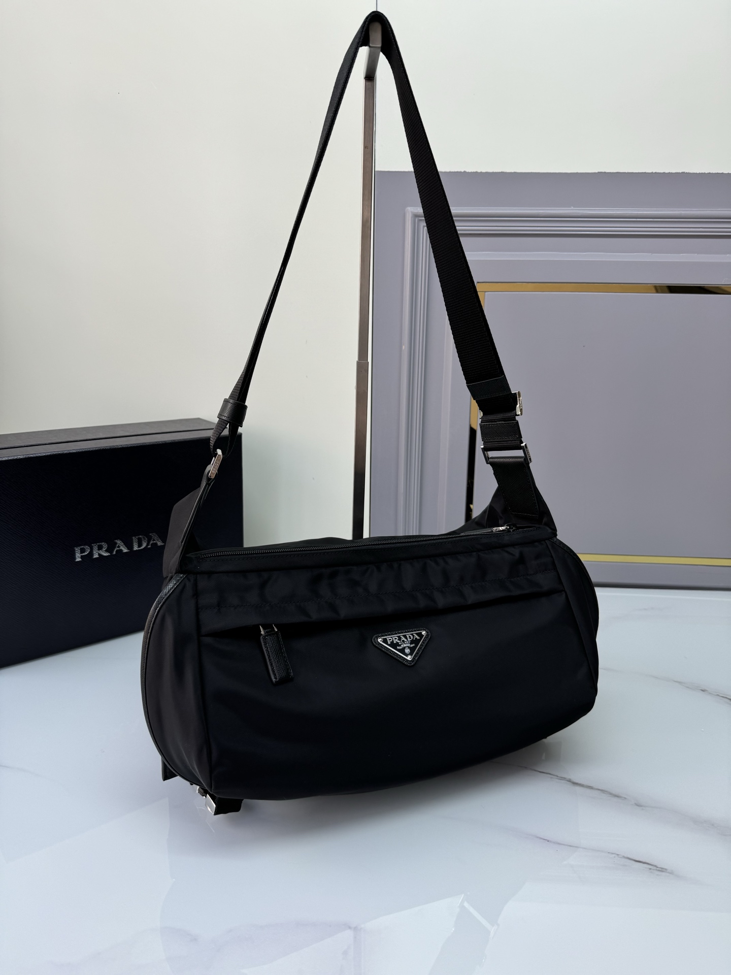 [Top] PRADA Flip-Top Messenger Bag Nylon And Saffiano Leather 27*15.5*14cm/32*18*16cm - Black