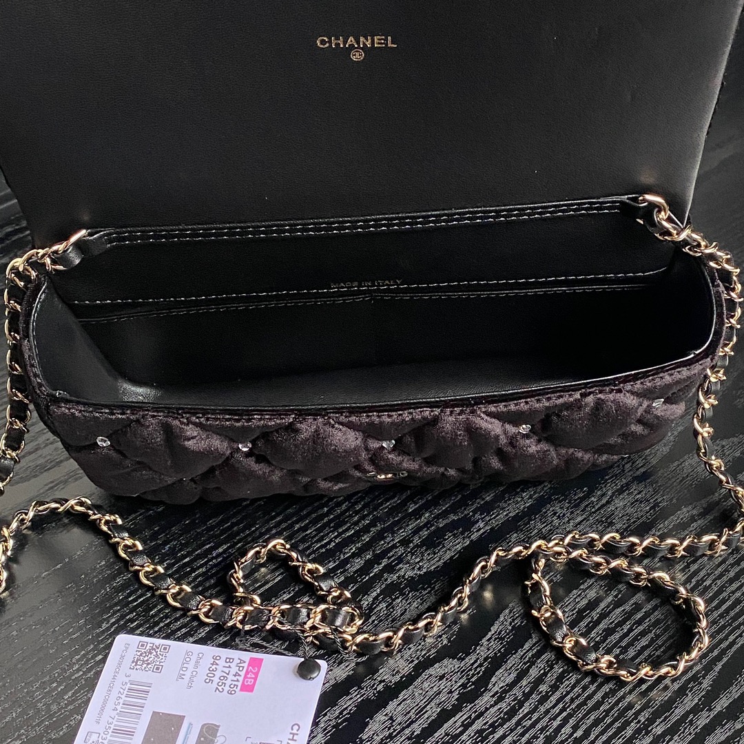 [TOP] CHANEL Crossbody Bag Velvet 13×23×5cm - Black