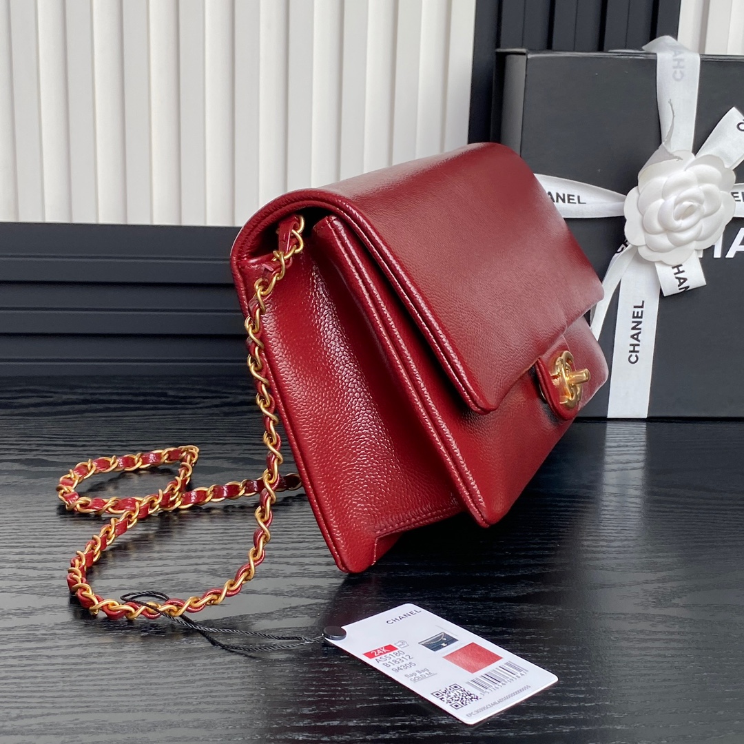 [TOP] CHANEL Clutch Bag Cowhide - Red