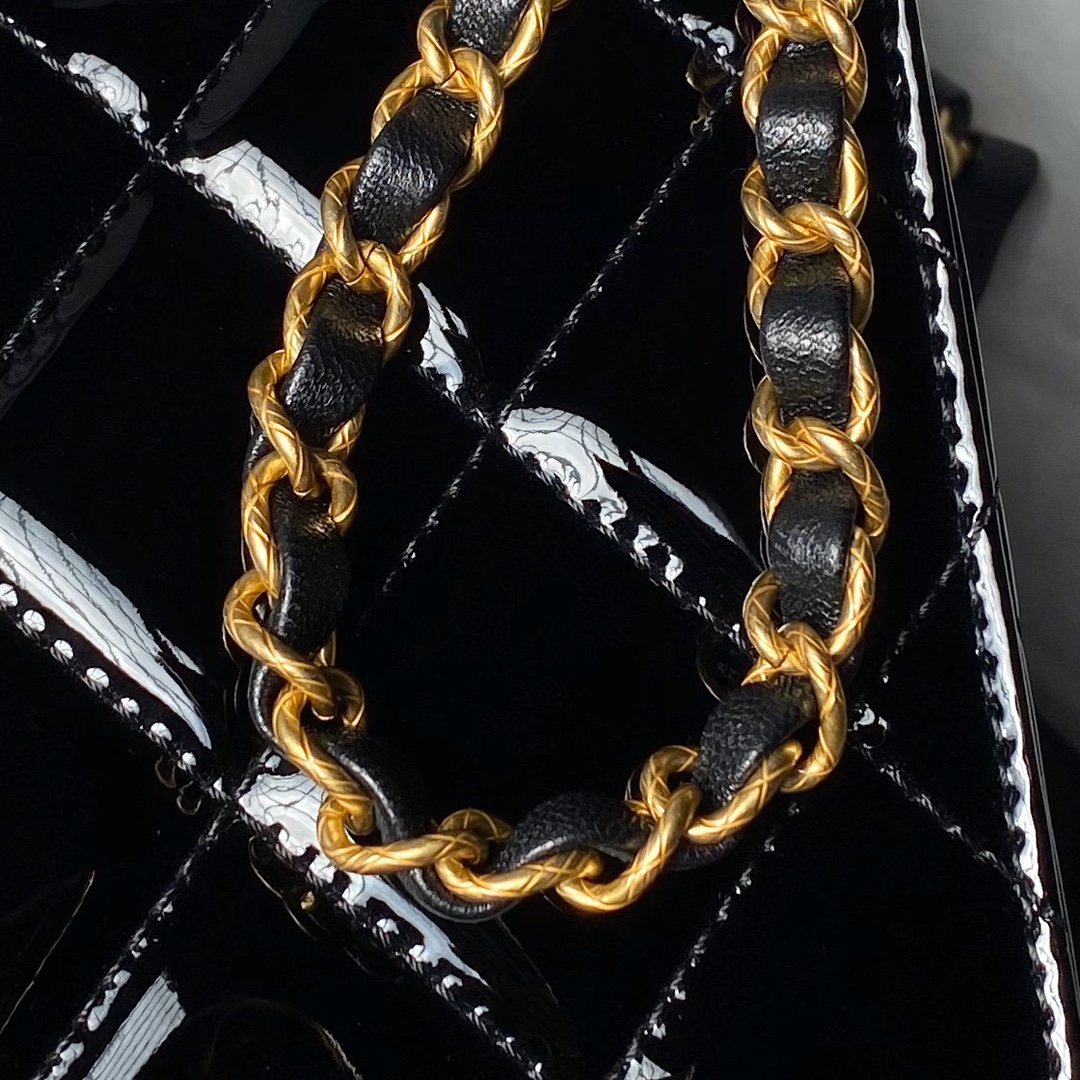 [TOP] CHANEL Patent Leather Bag 13×18×8cm/17×21×8.5cm - GHW - Black