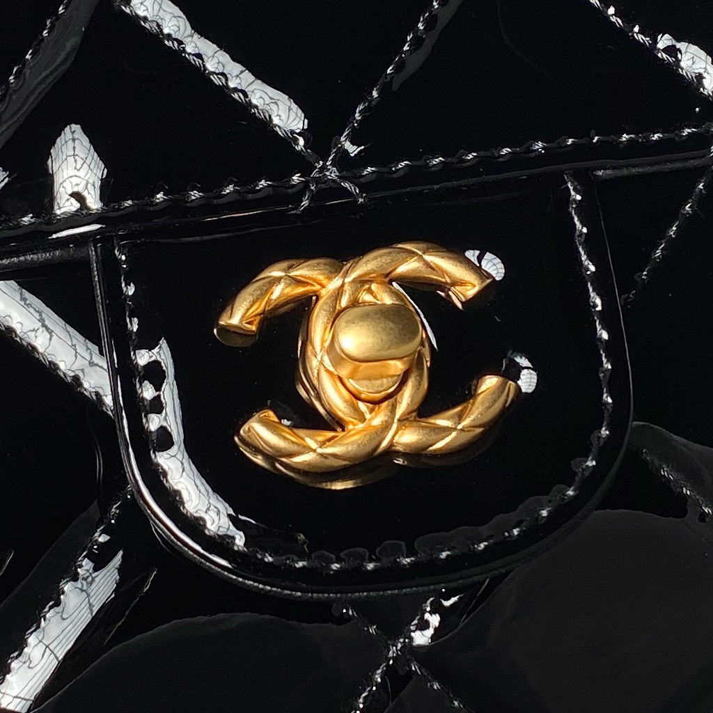 [TOP] CHANEL Patent Leather Bag 13×18×8cm/17×21×8.5cm - GHW - Black