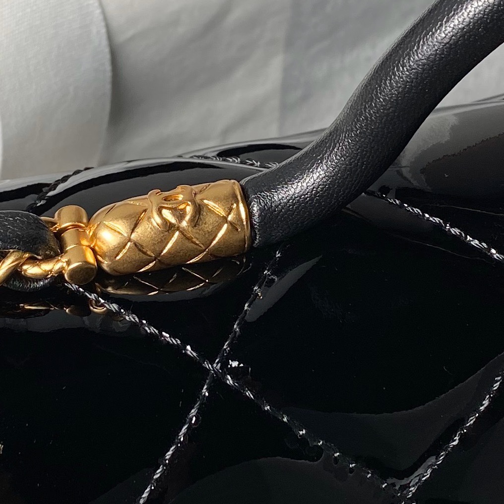 [TOP] CHANEL Patent Leather Bag 13×18×8cm/17×21×8.5cm - GHW - Black