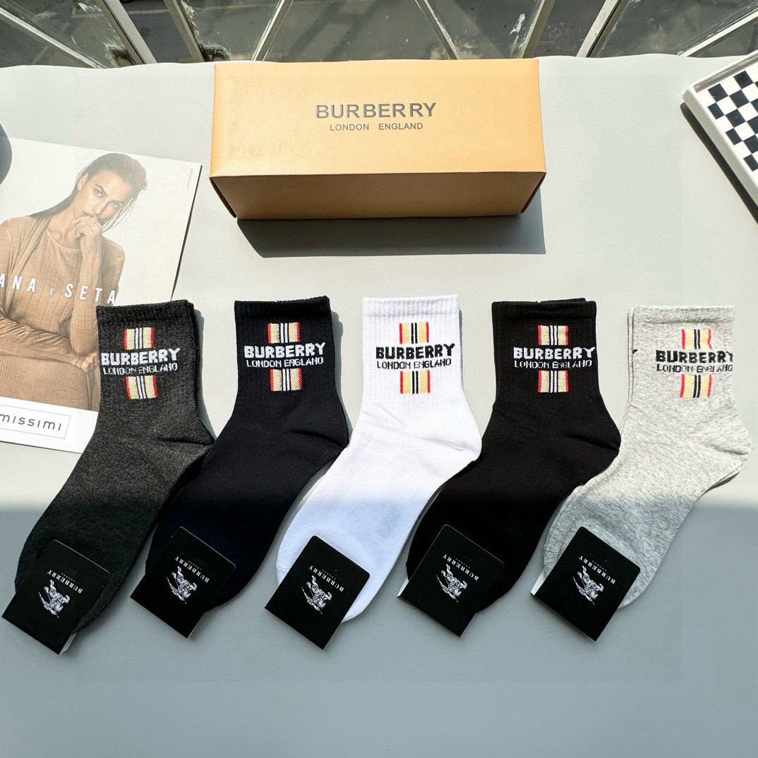 [TOP] BURBERRY Socks - 5 Pieces as a Set