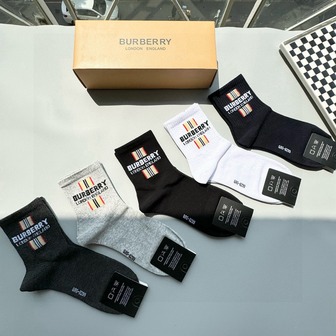 [TOP] BURBERRY Socks - 5 Pieces as a Set
