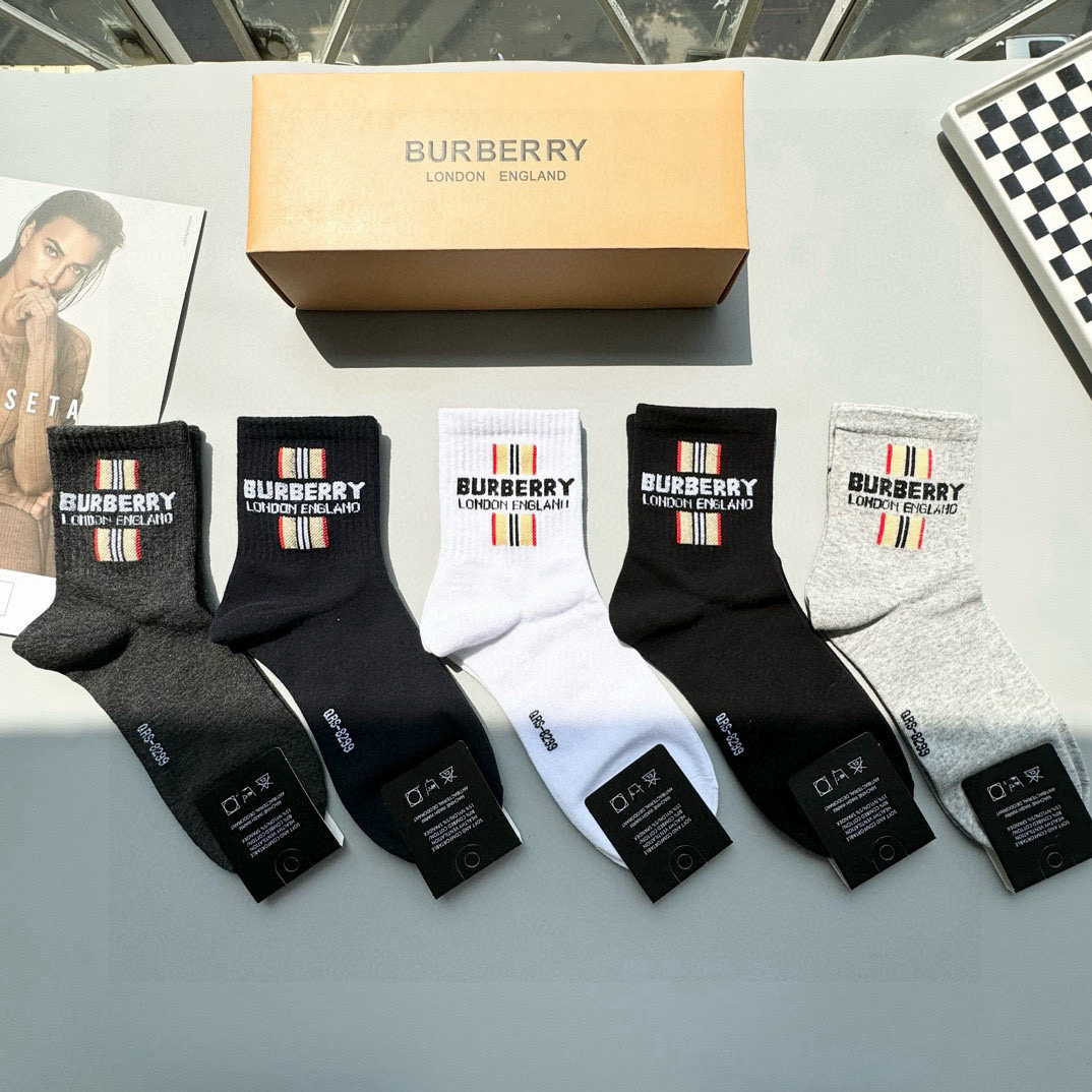[TOP] BURBERRY Socks - 5 Pieces as a Set